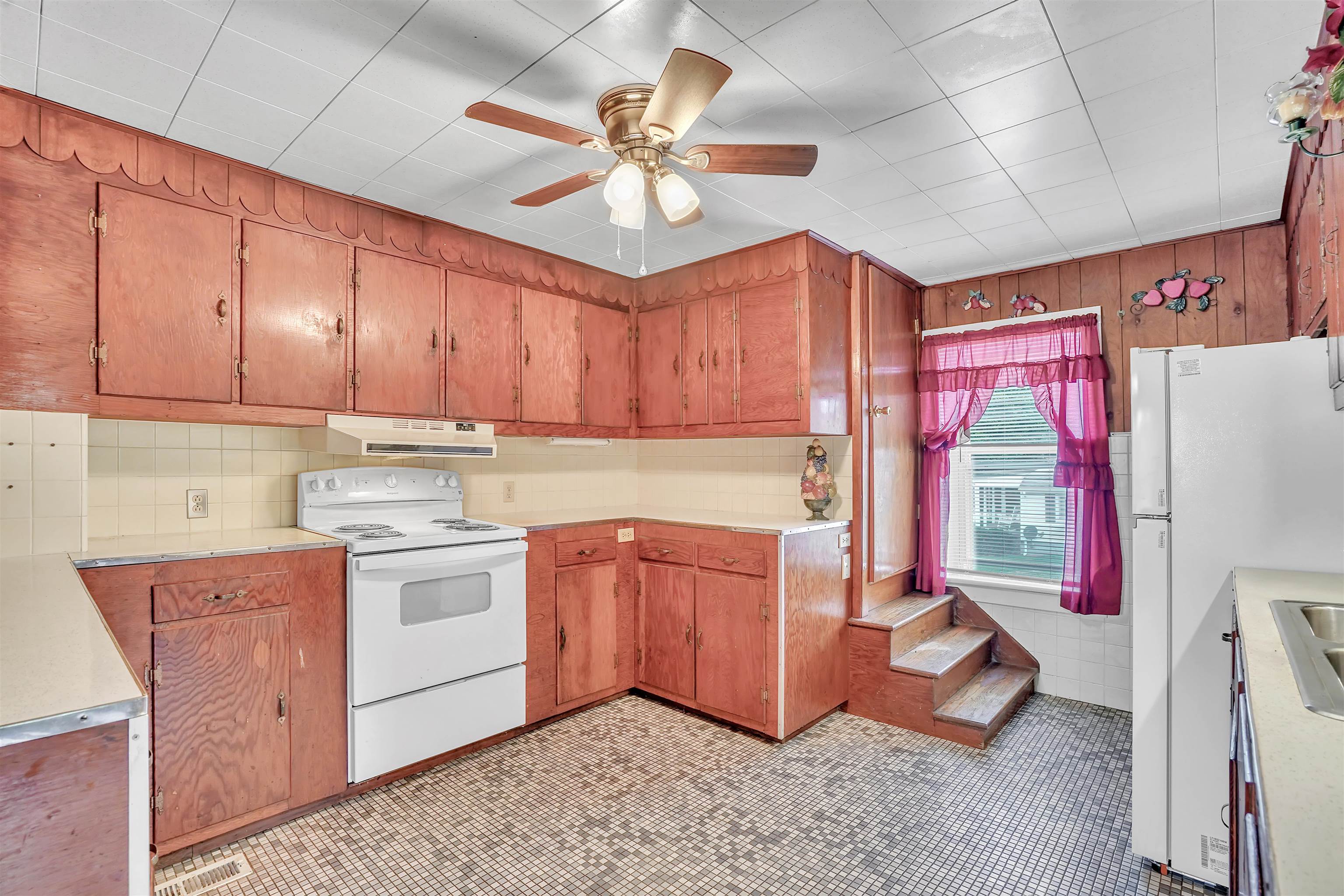 108 Ole Church Road Pembroke VA 24136