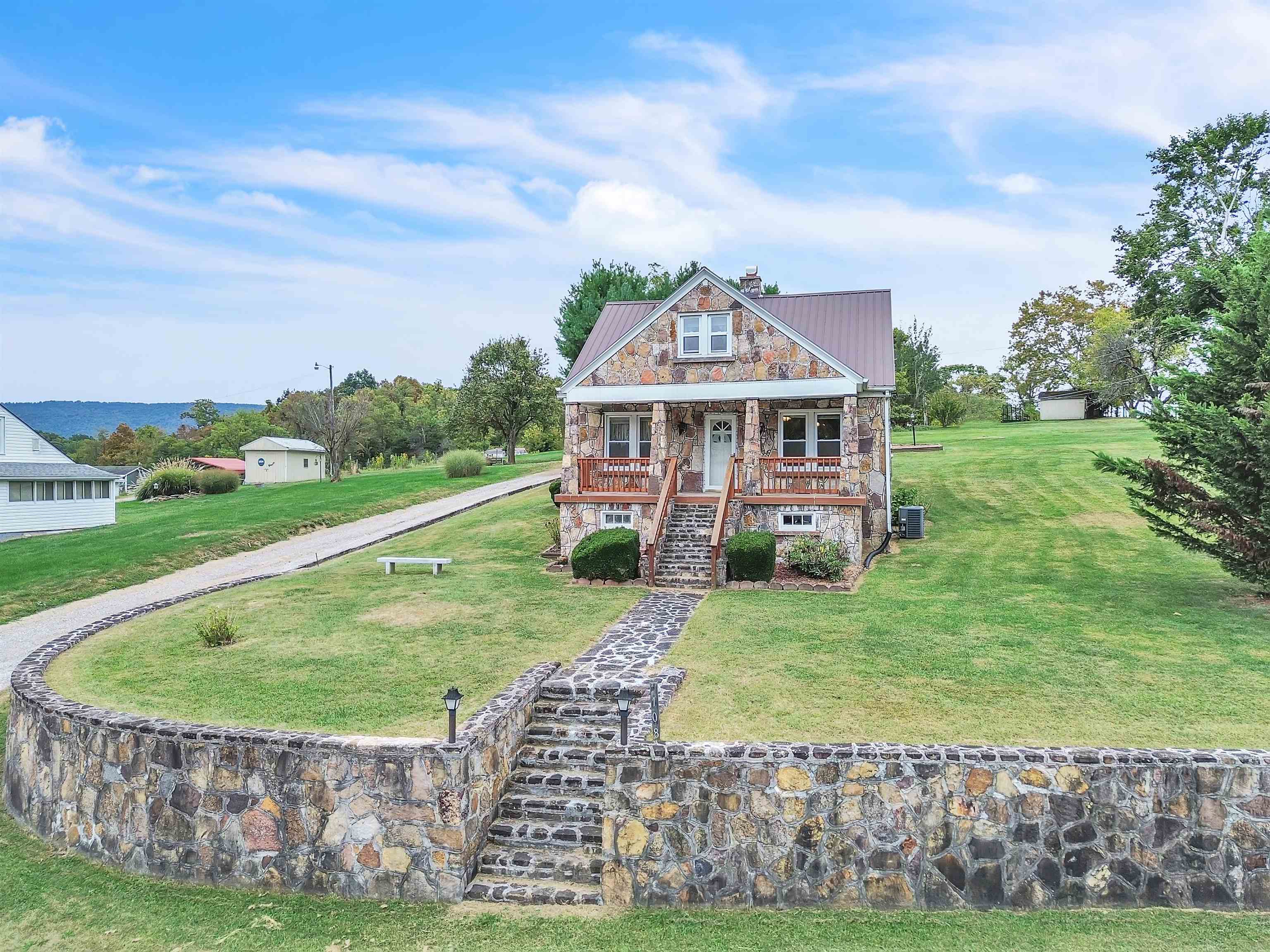 108 Ole Church Road Pembroke VA 24136