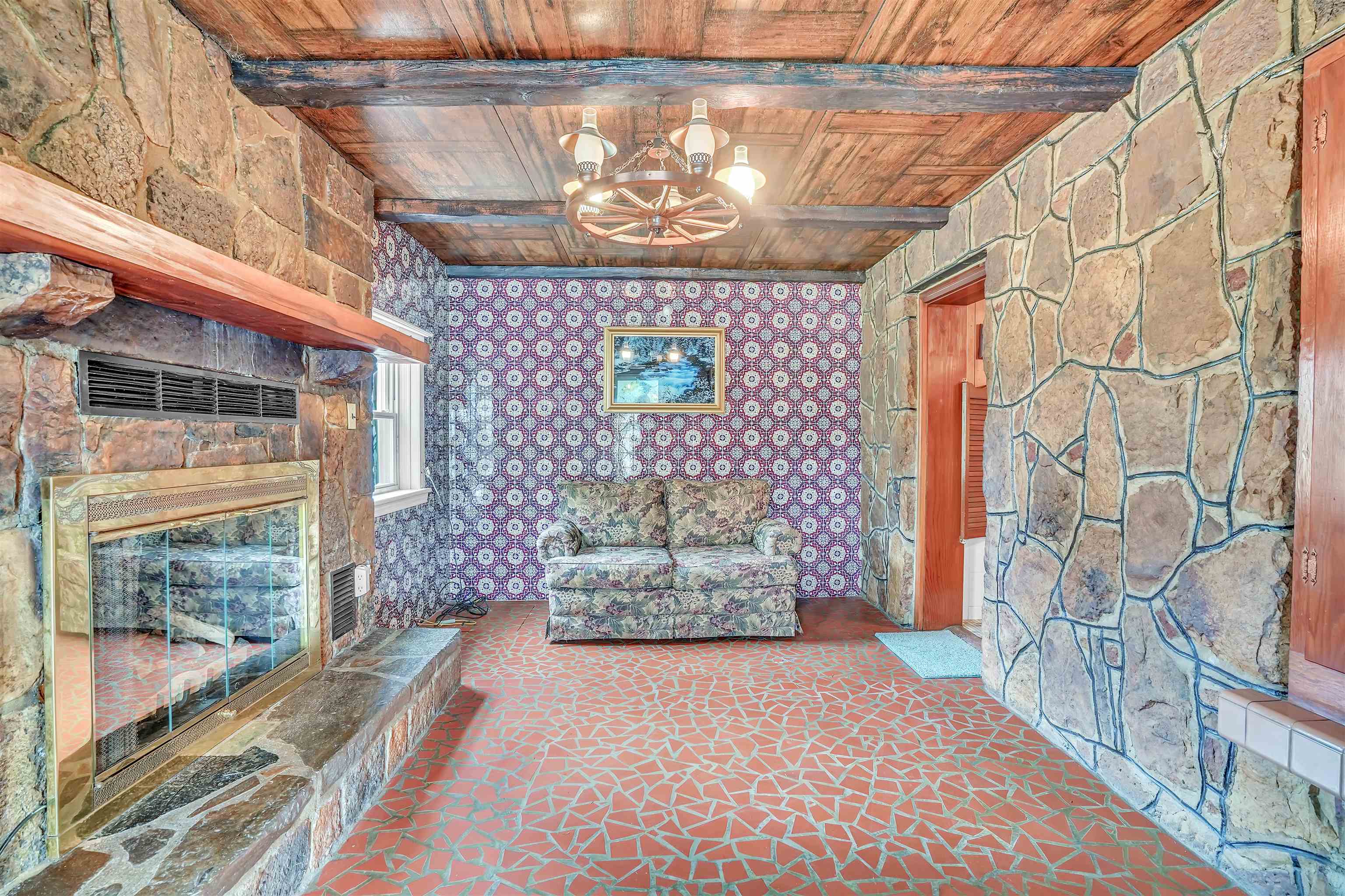 108 Ole Church Road Pembroke VA 24136