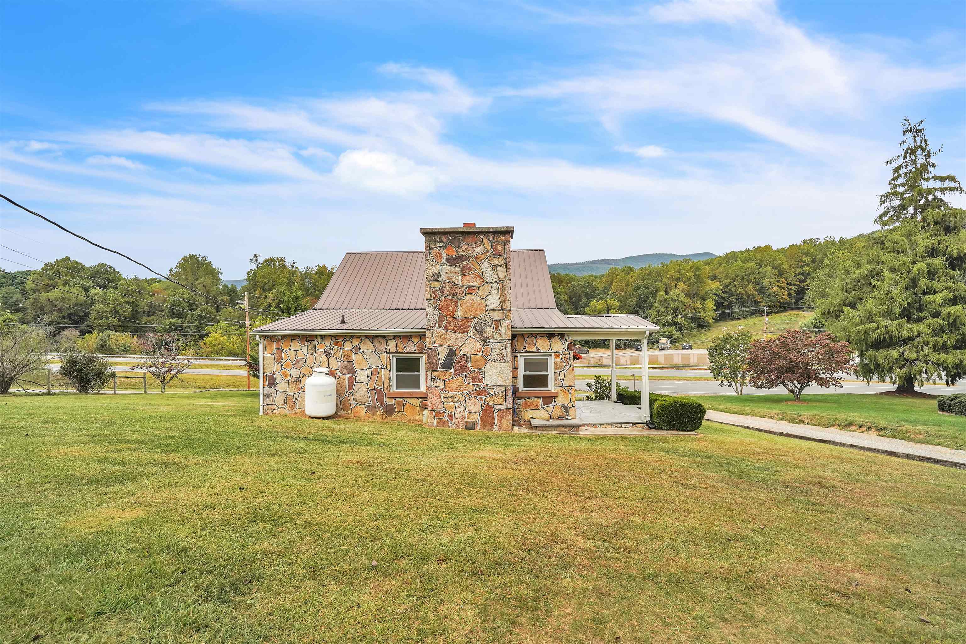 108 Ole Church Road Pembroke VA 24136