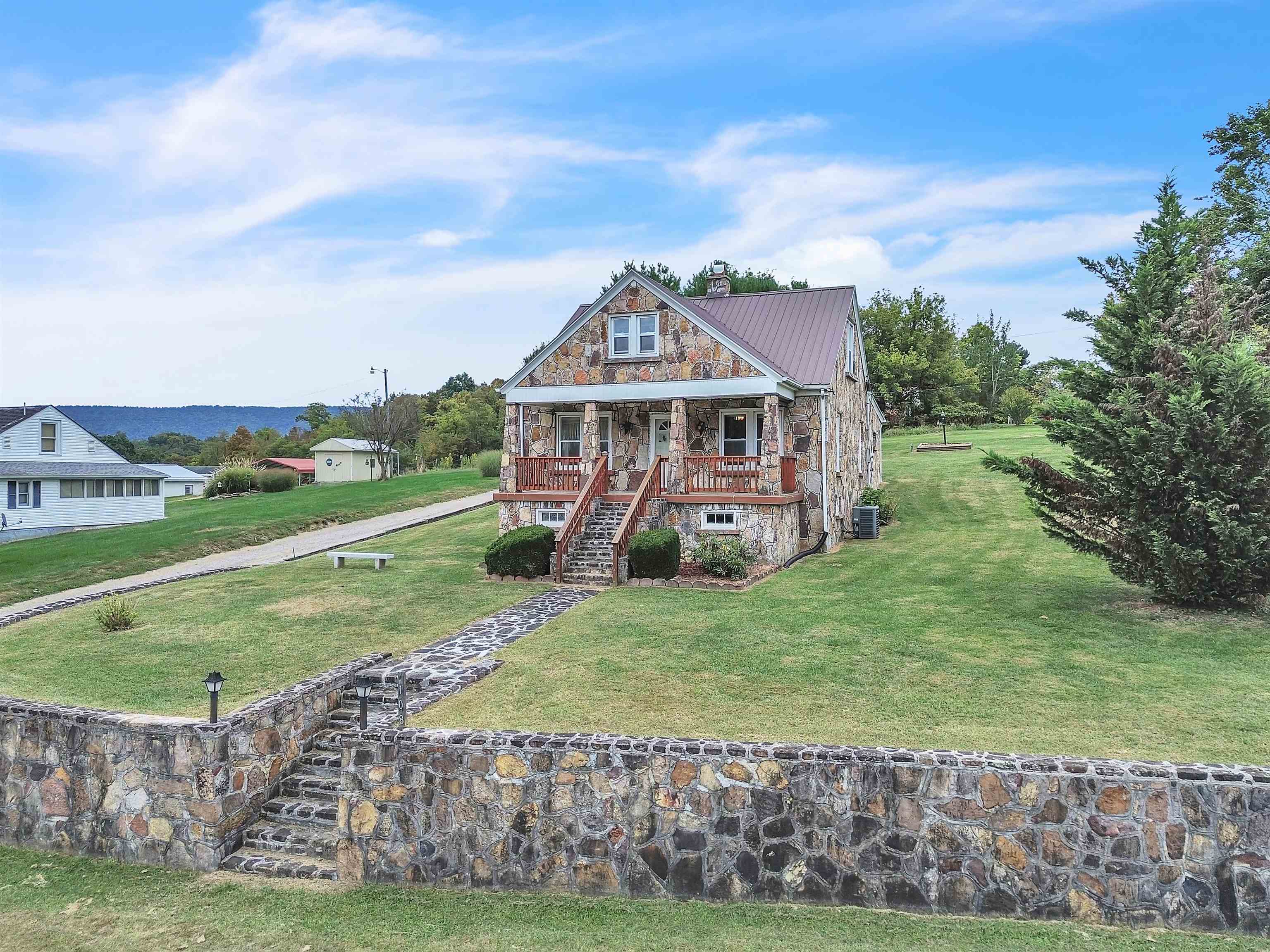 108 Ole Church Road Pembroke VA 24136