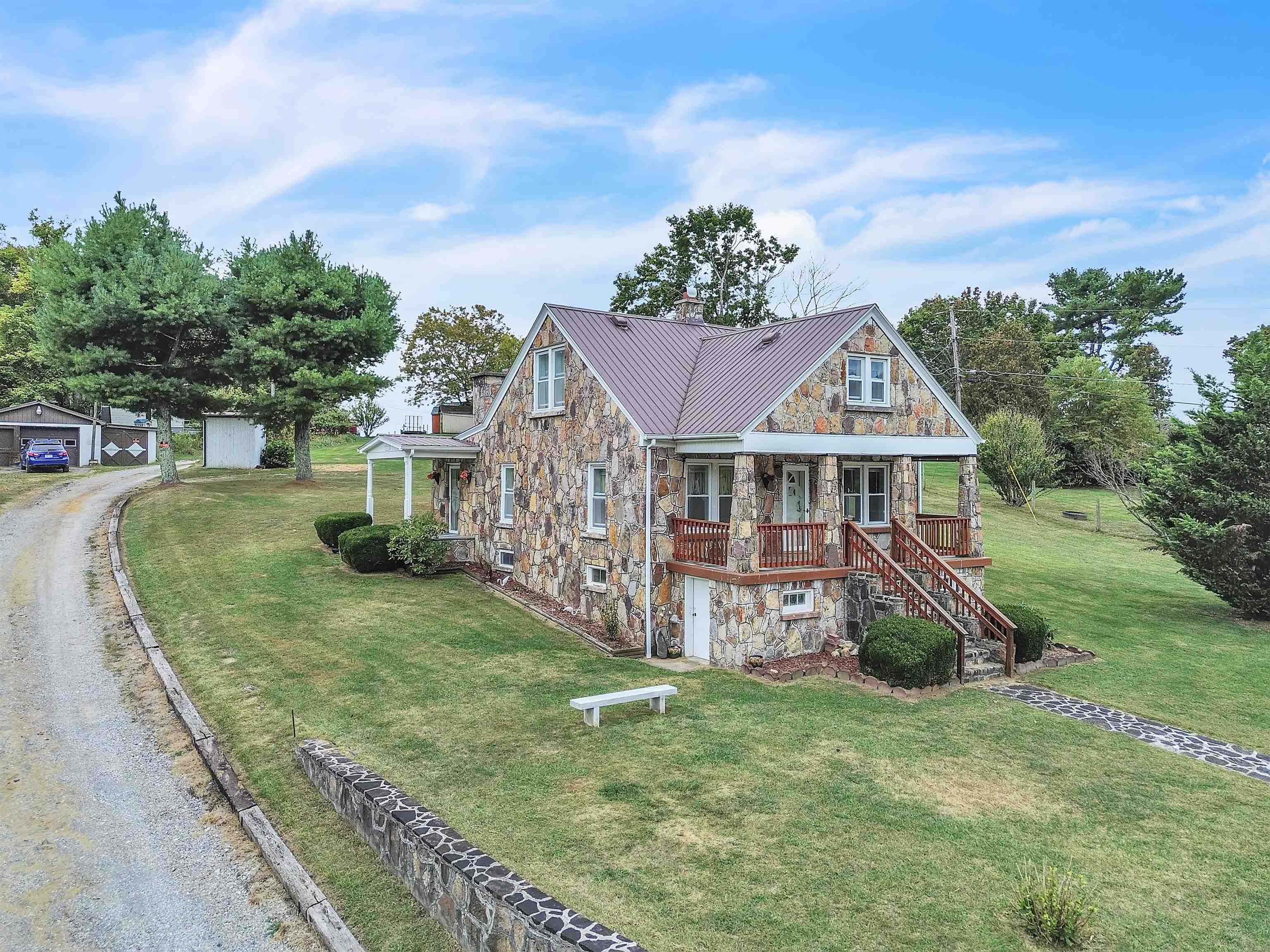 108 Ole Church Road Pembroke VA 24136