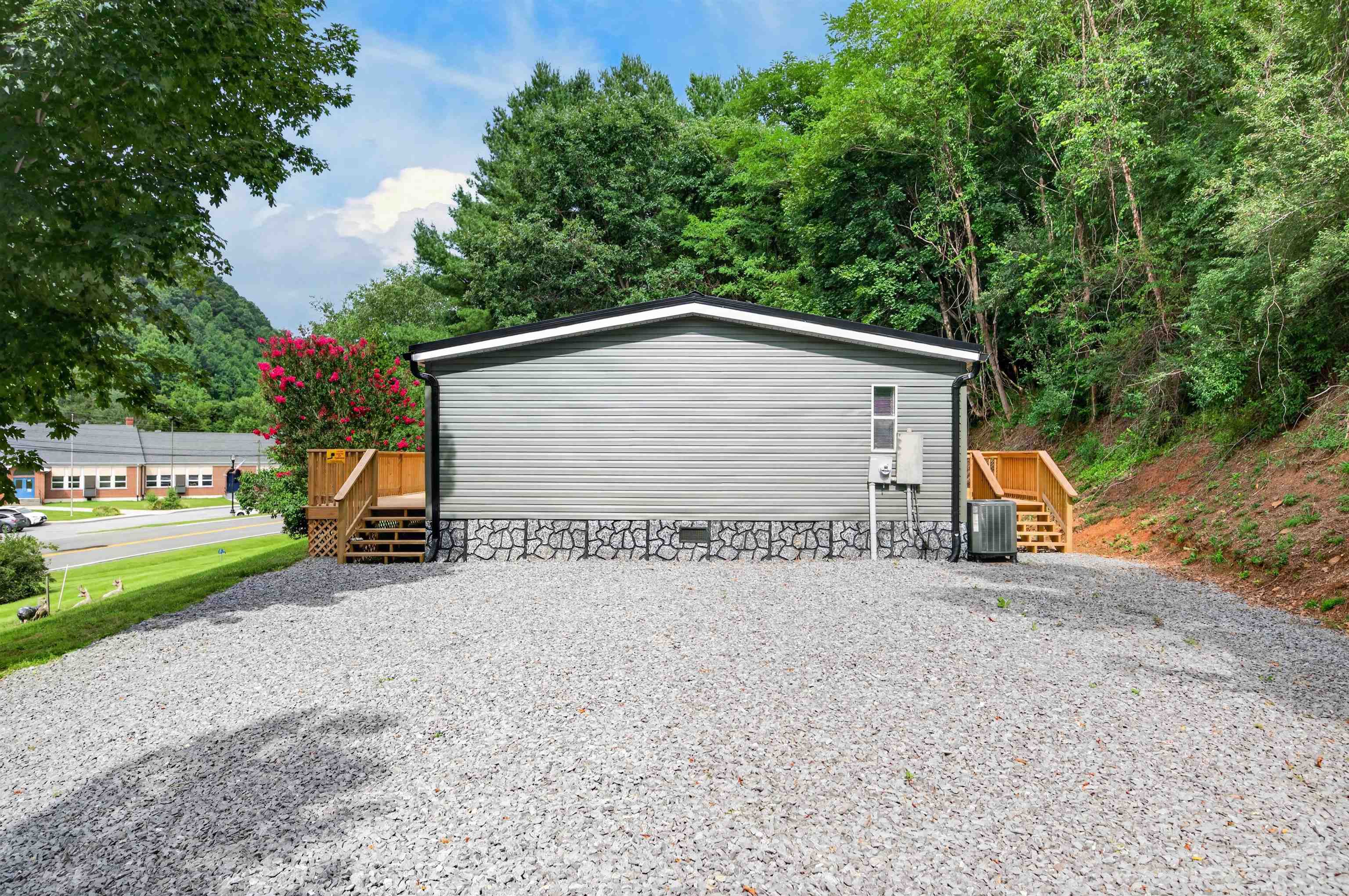13006 N Scenic Highway Rocky Gap VA 24366