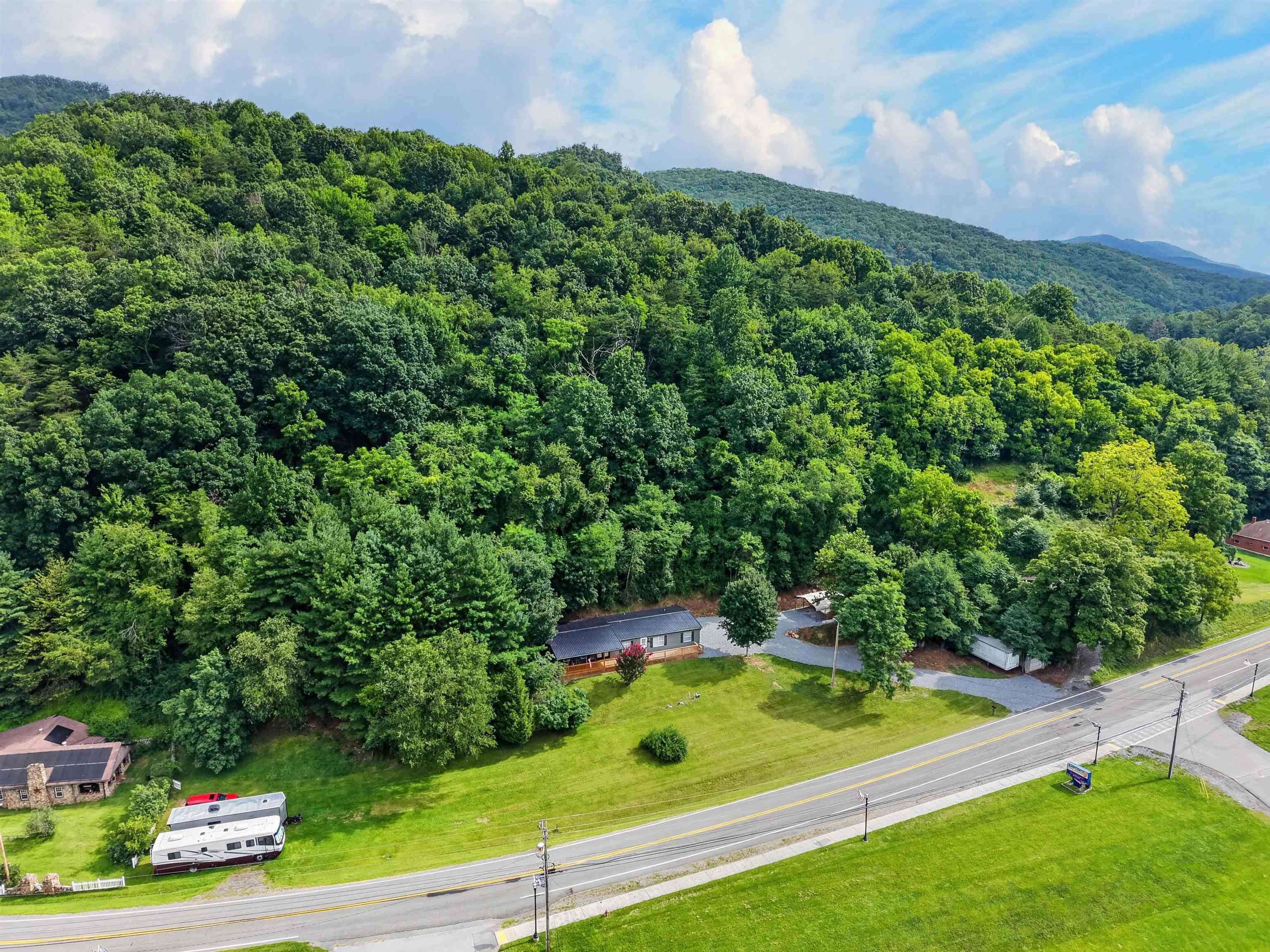 13006 N Scenic Highway Rocky Gap VA 24366