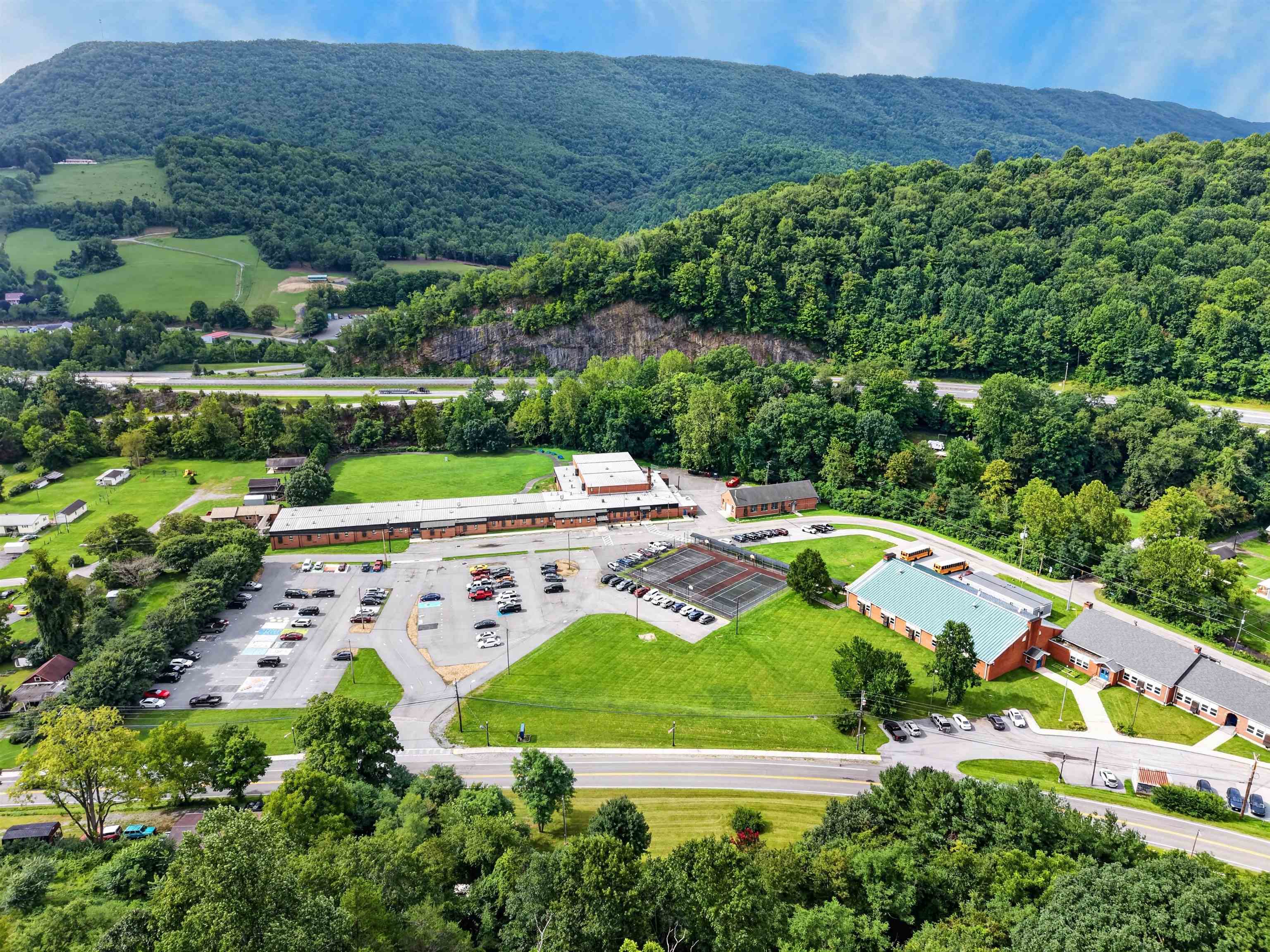 13006 N Scenic Highway Rocky Gap VA 24366