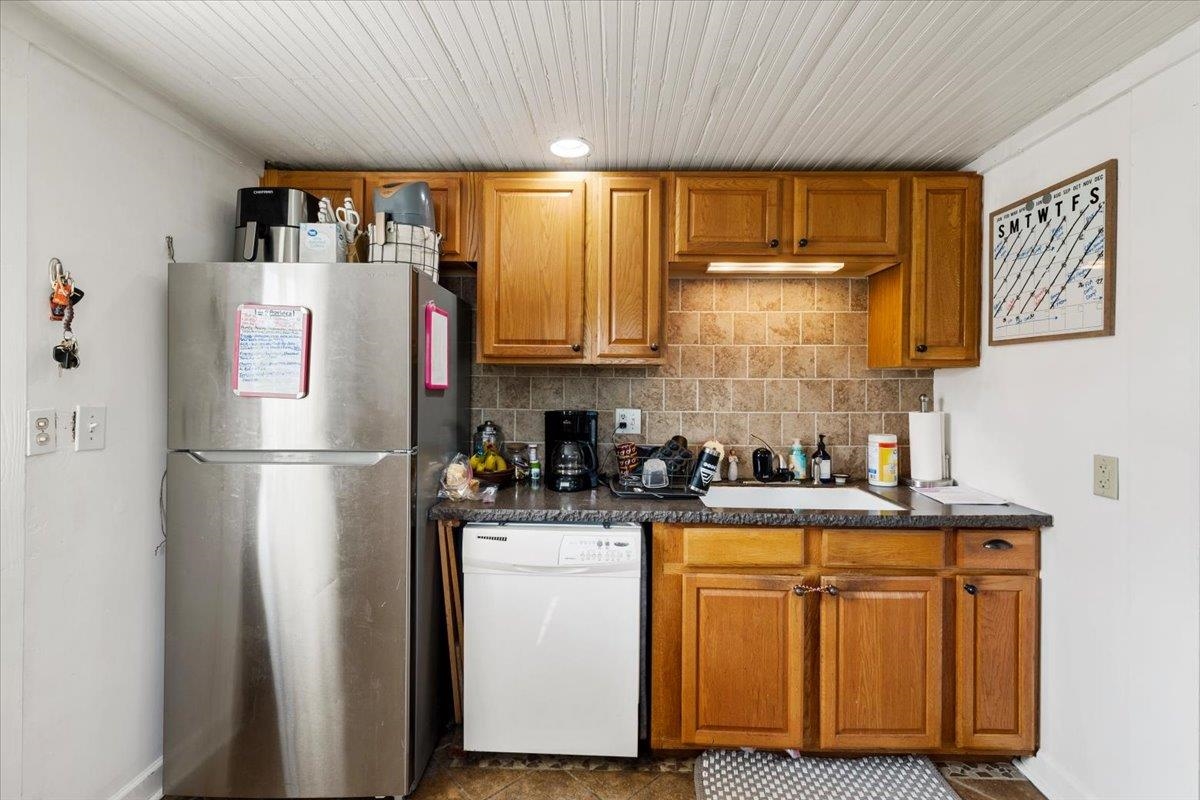 2209 W Main Street Radford VA 24141
