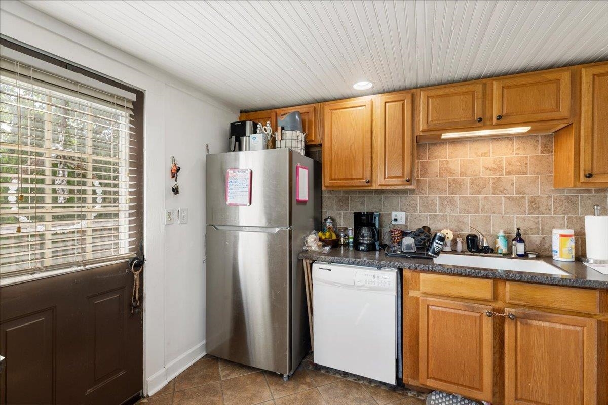 2209 W Main Street Radford VA 24141