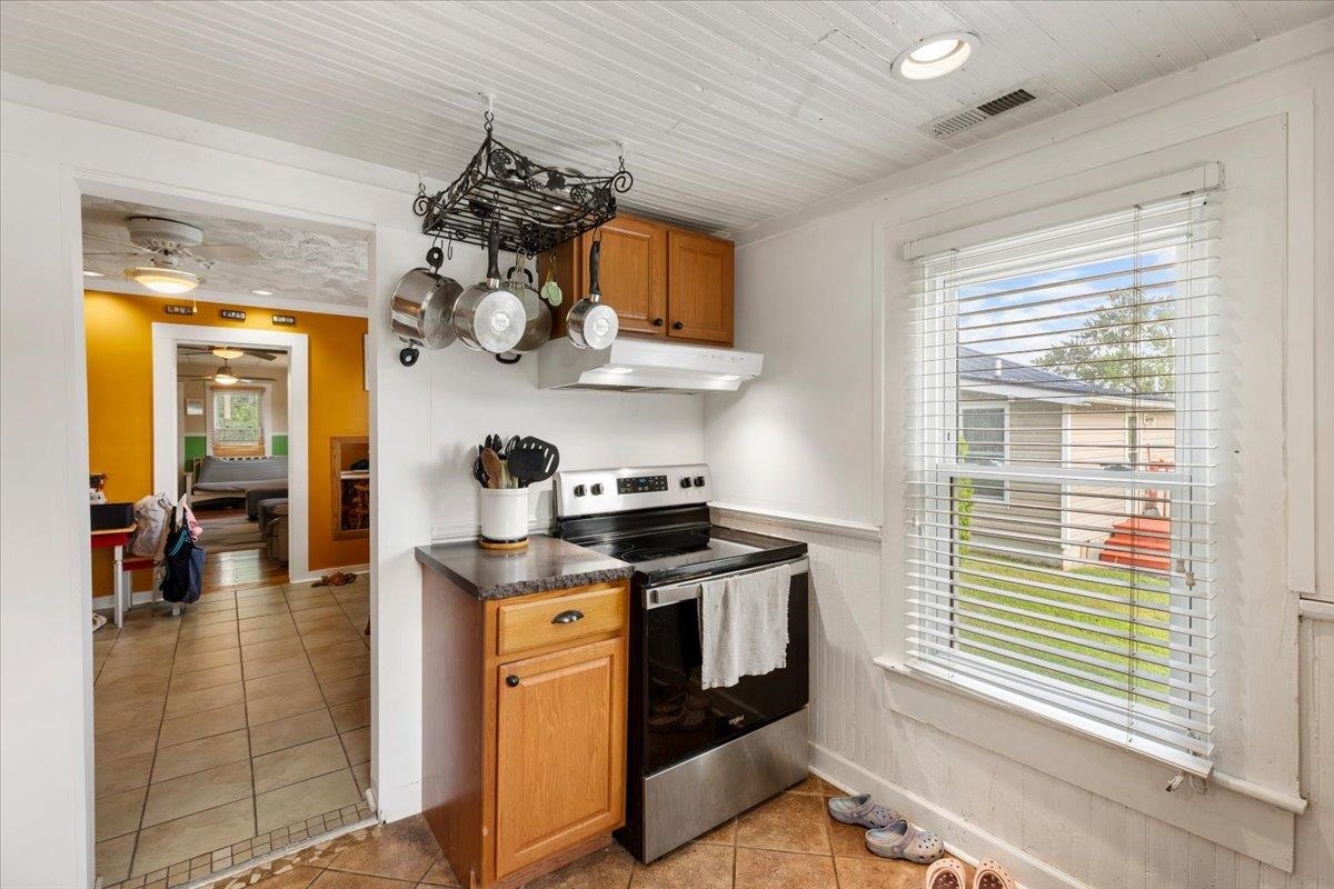 2209 W Main Street Radford VA 24141