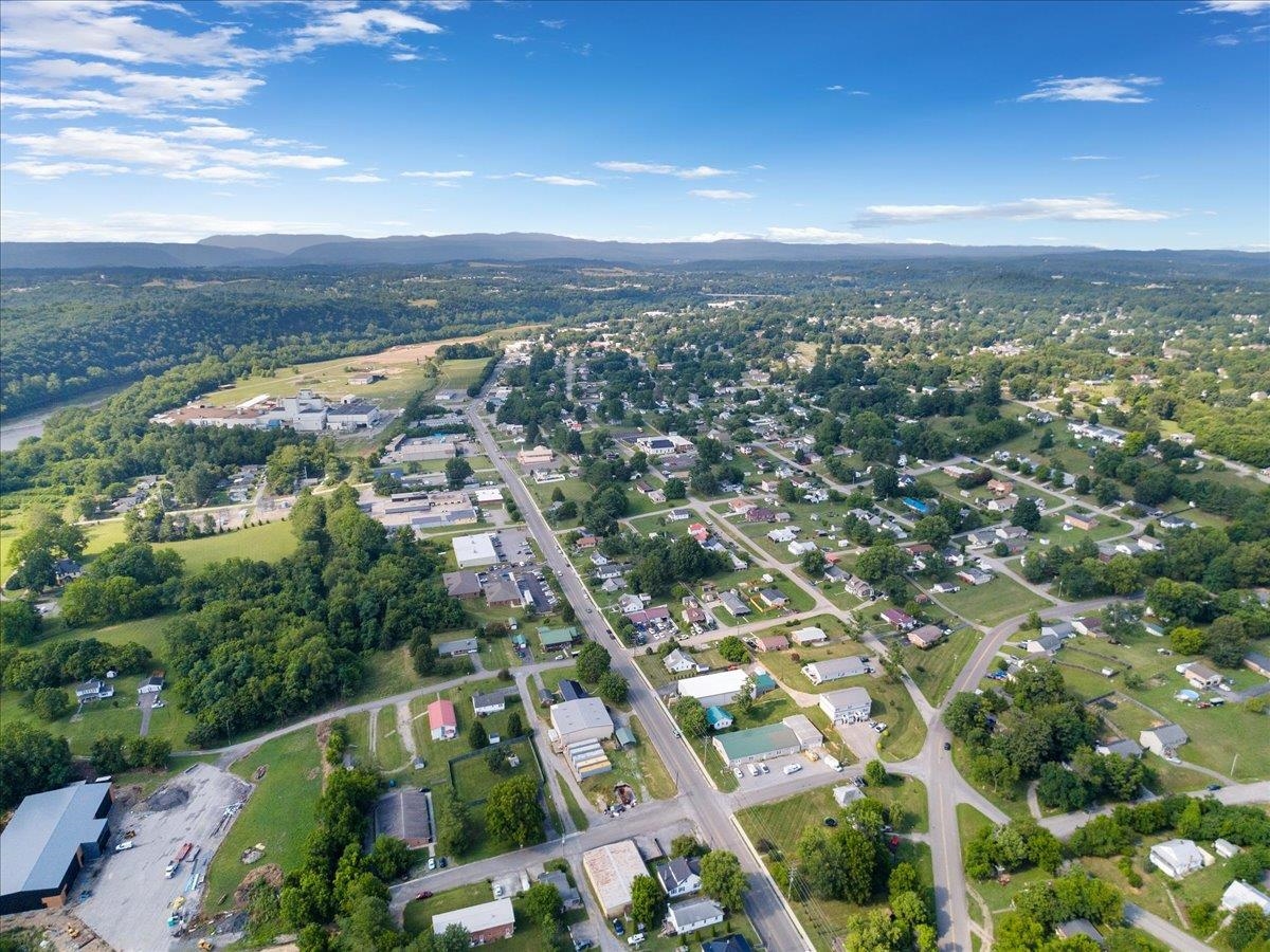 2209 W Main Street Radford VA 24141