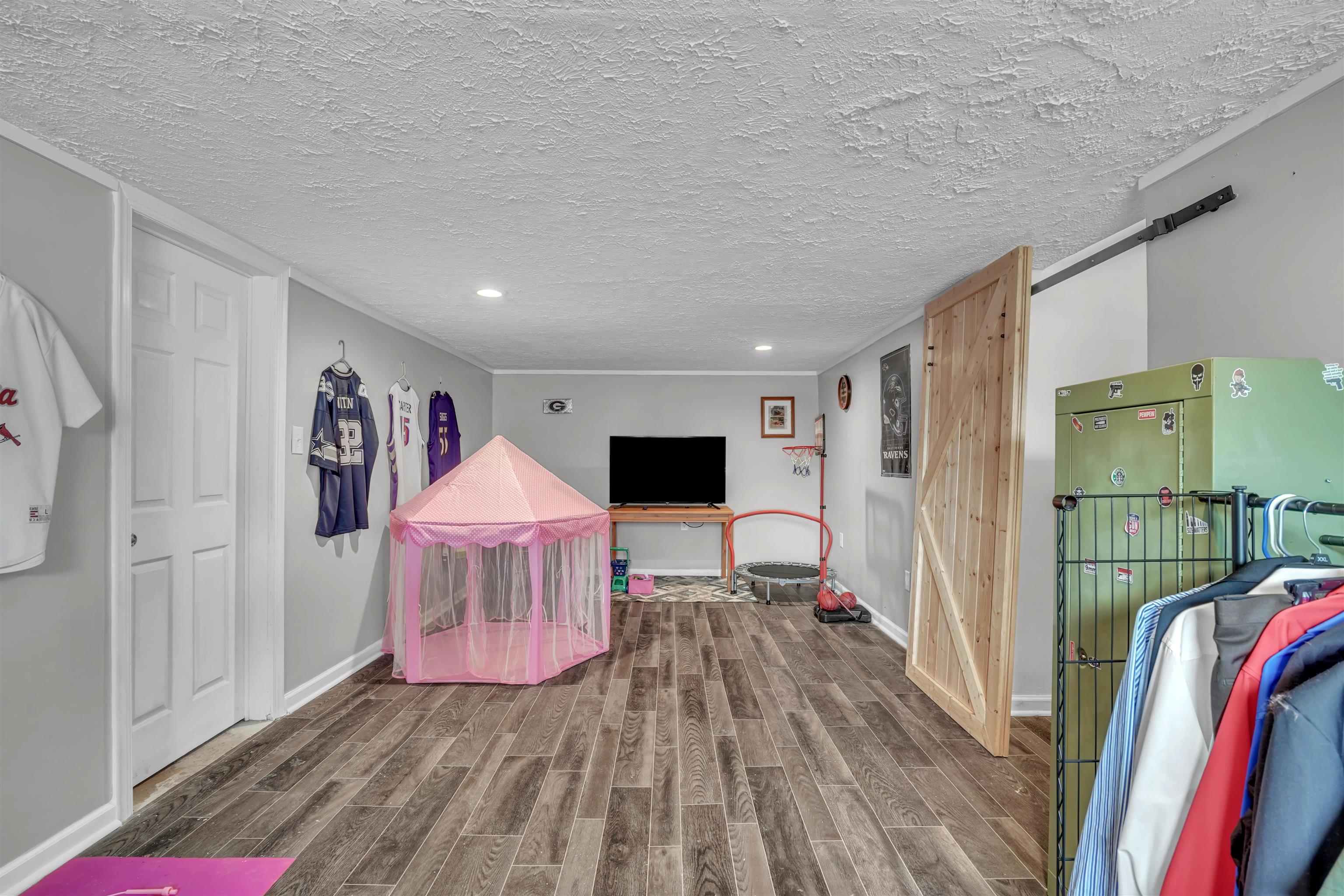 1924 Snider Lane Pulaski VA 24301