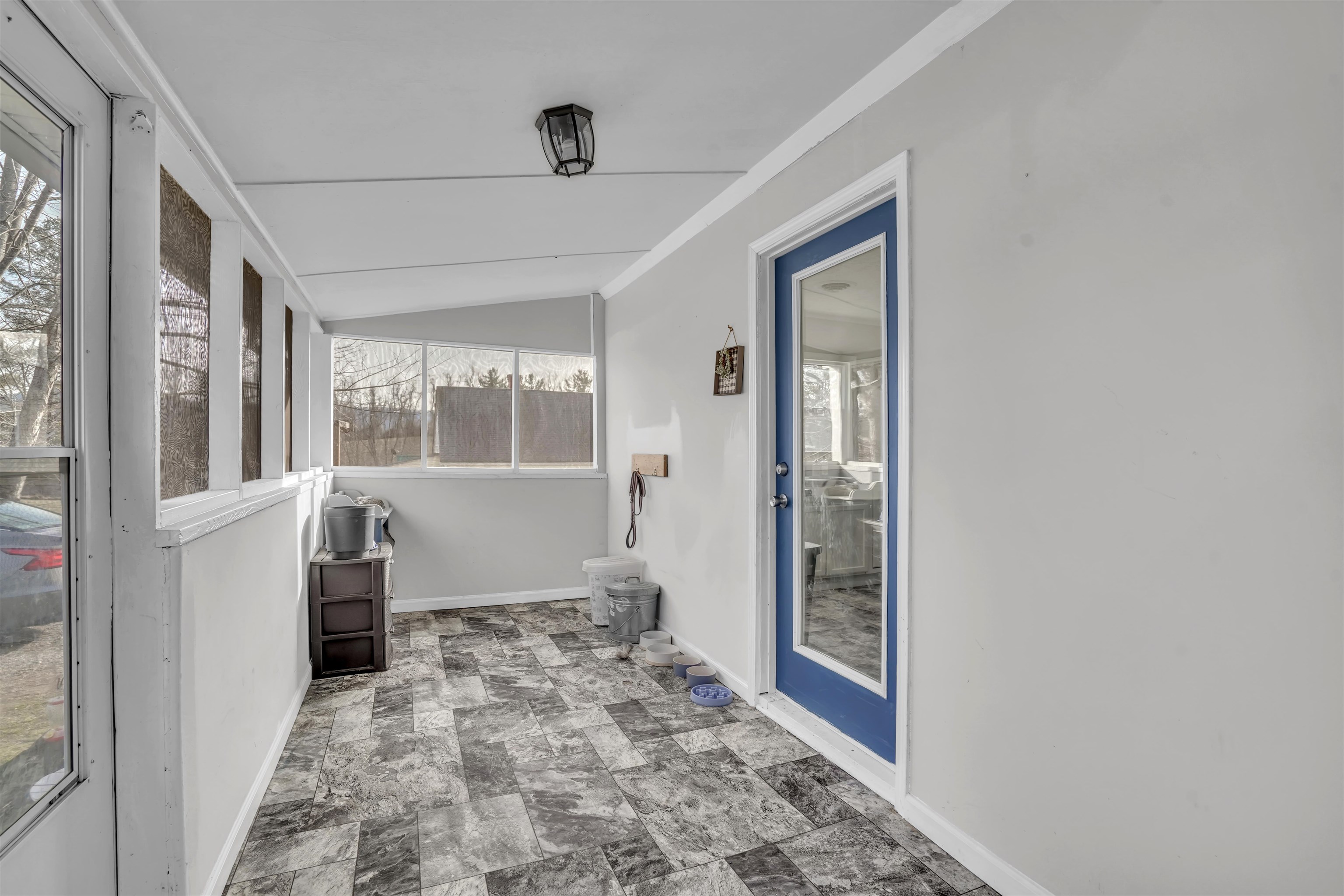 1924 Snider Lane Pulaski VA 24301