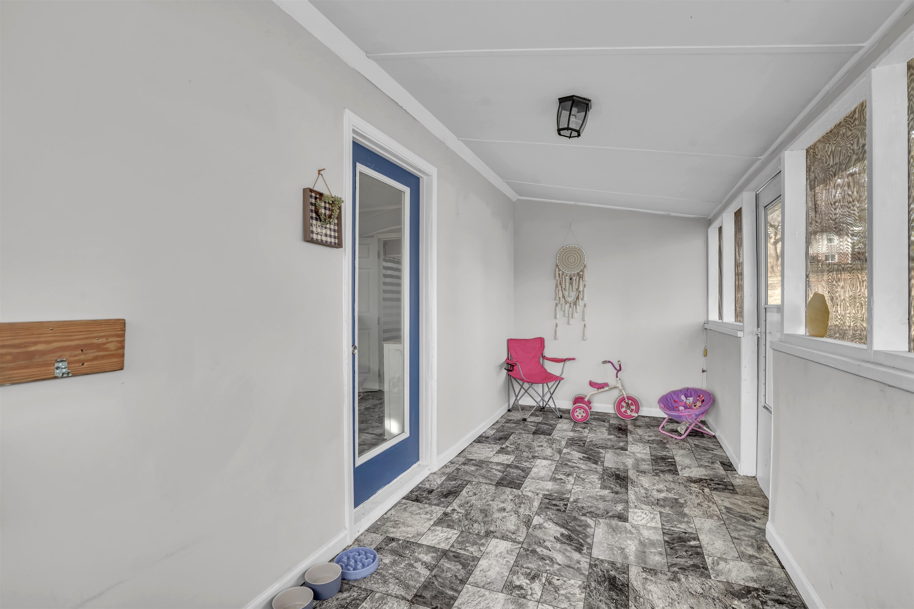 1924 Snider Lane Pulaski VA 24301