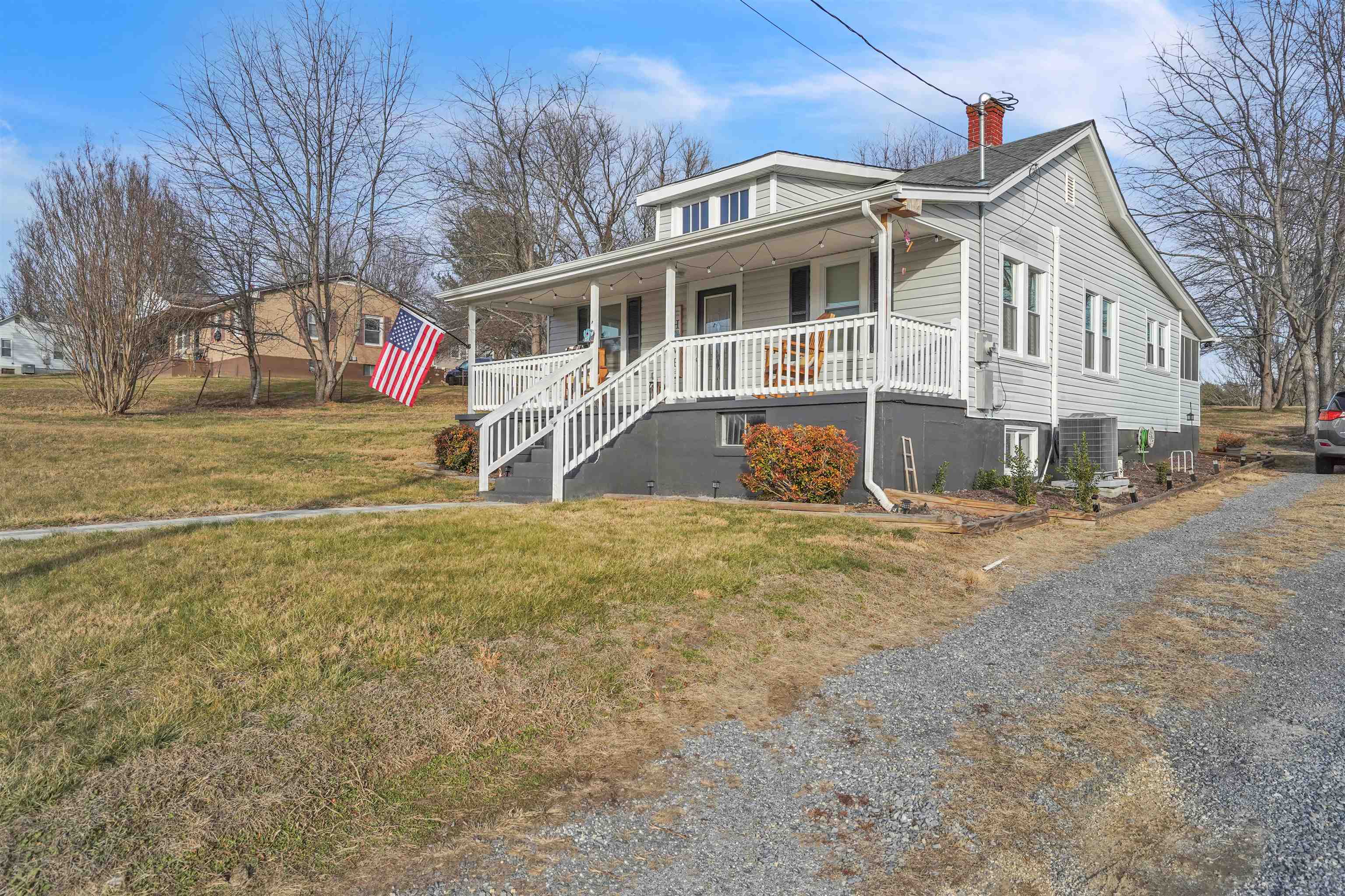 1924 Snider Lane Pulaski VA 24301