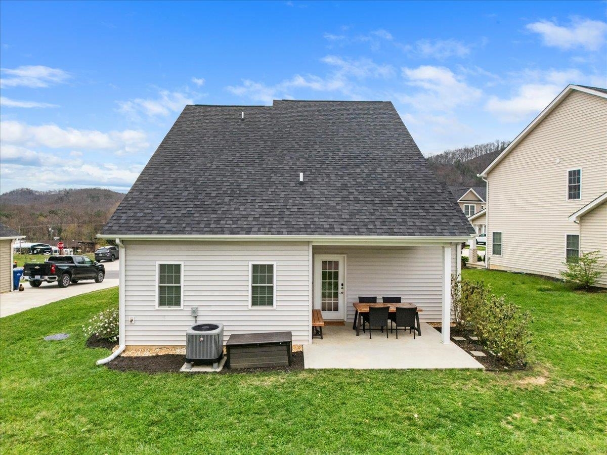 276 Louise Lane Elliston VA 24087