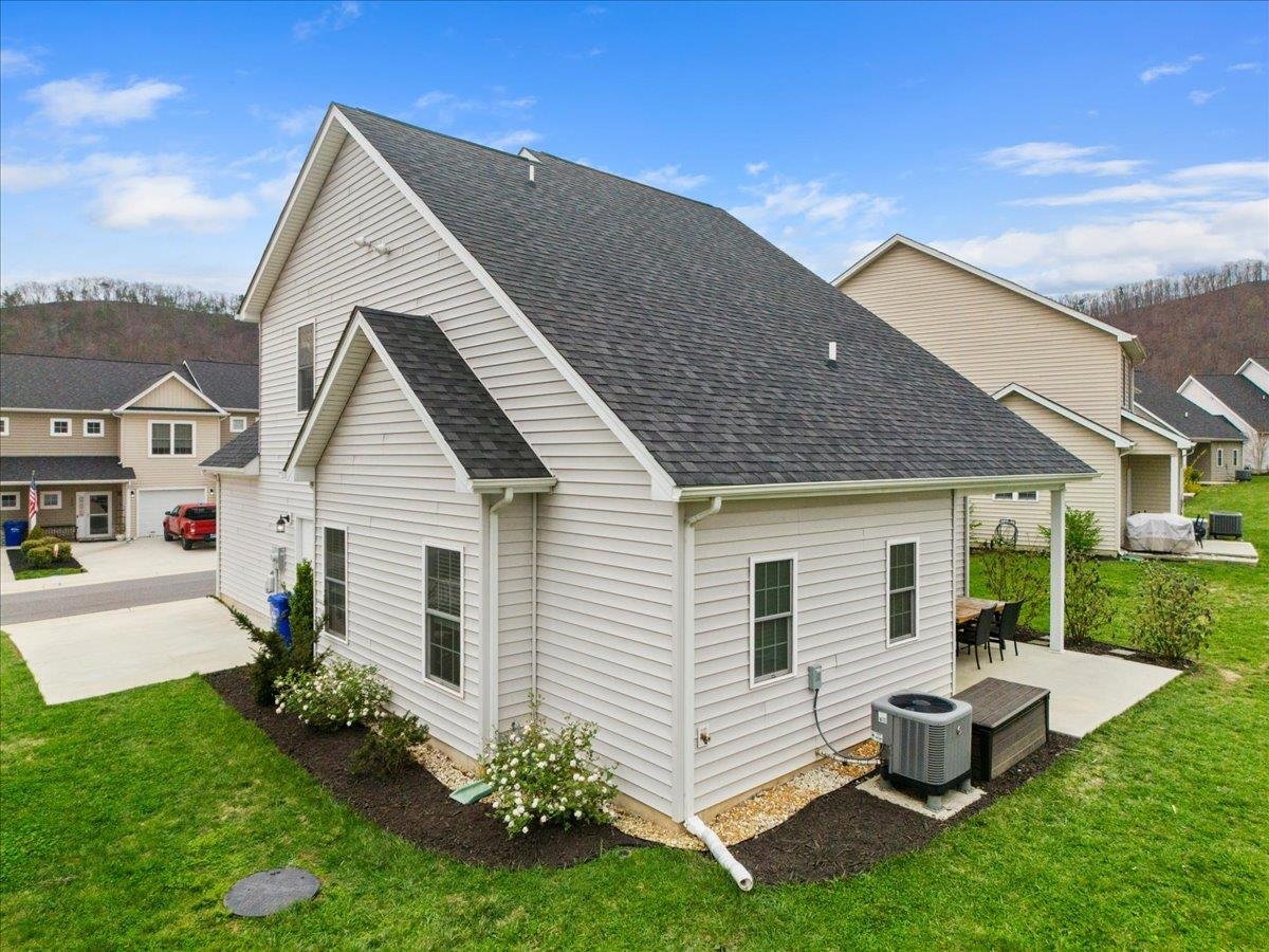 276 Louise Lane Elliston VA 24087