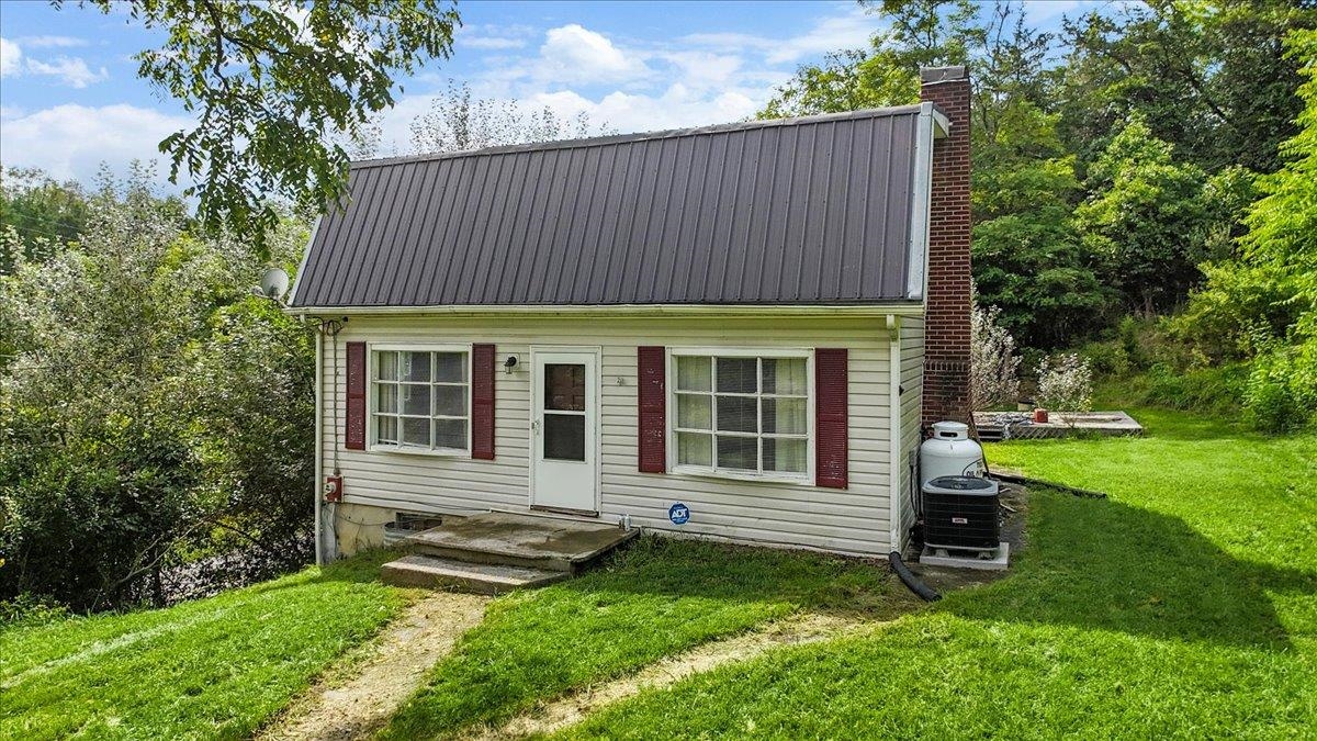 6325 Wilderness Road Dublin VA 24084