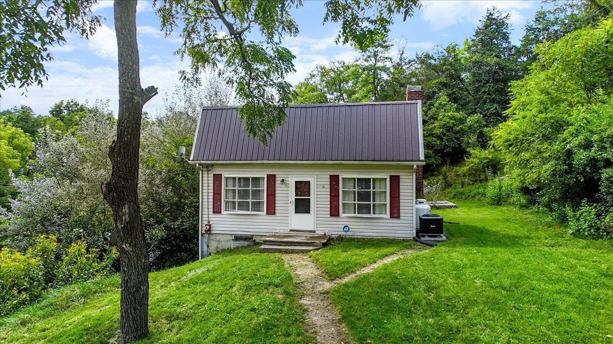 6325 Wilderness Road Dublin VA 24084