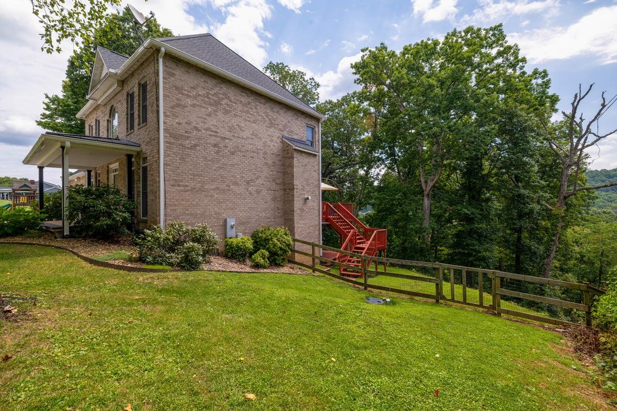2050 Lubna Drive Christiansburg VA 24073