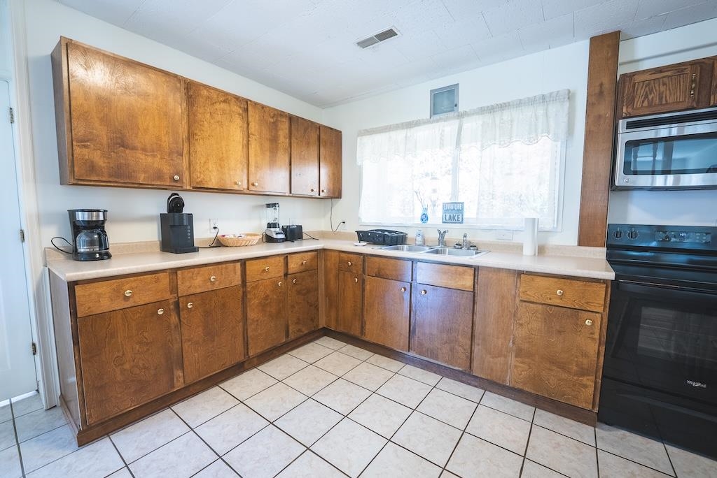 6321 W H Smith Drive Dublin VA 24084
