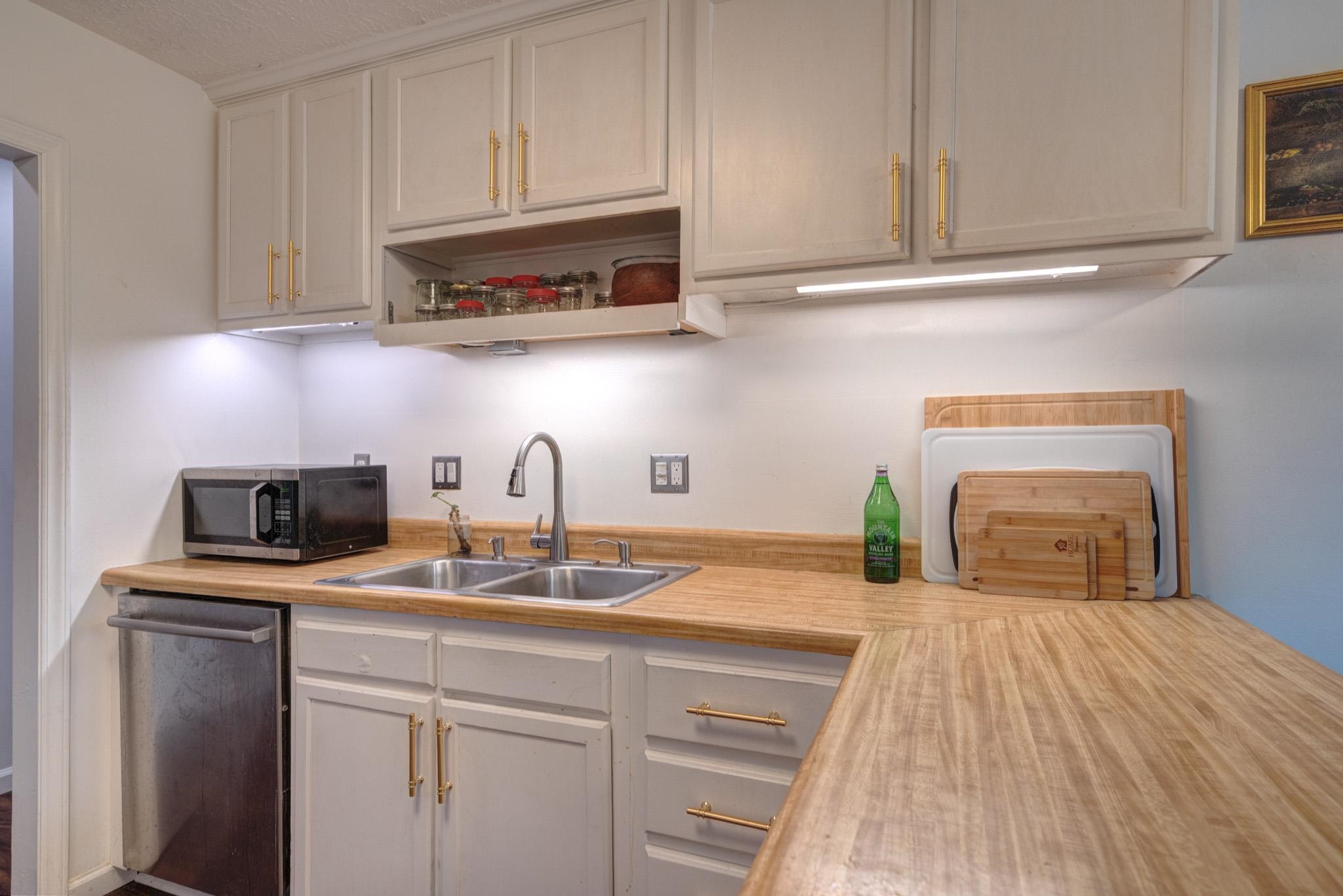 105 Woodbine Drive Blacksburg VA 24060