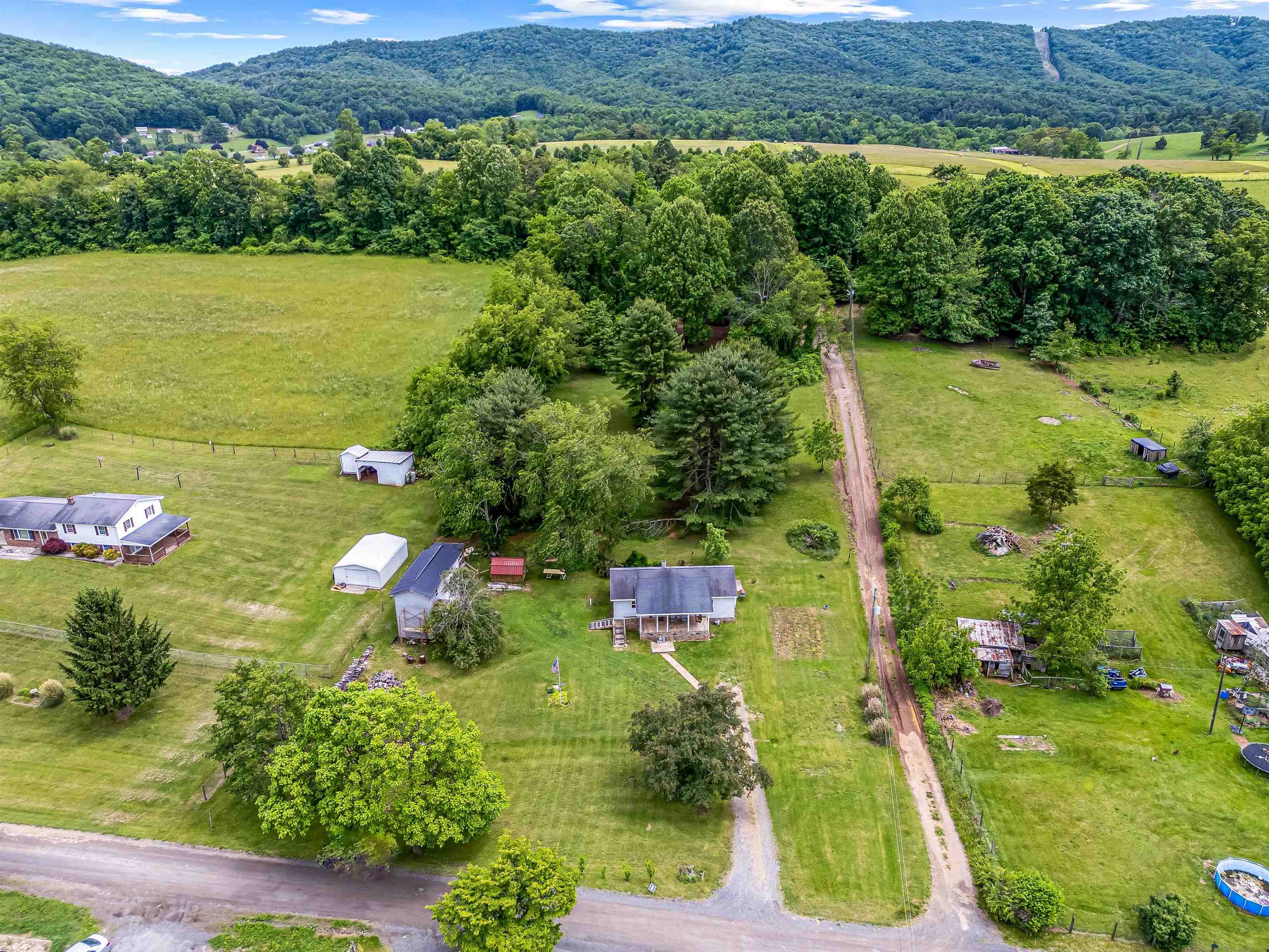 451 Payne Town Road Max Meadows VA 24360