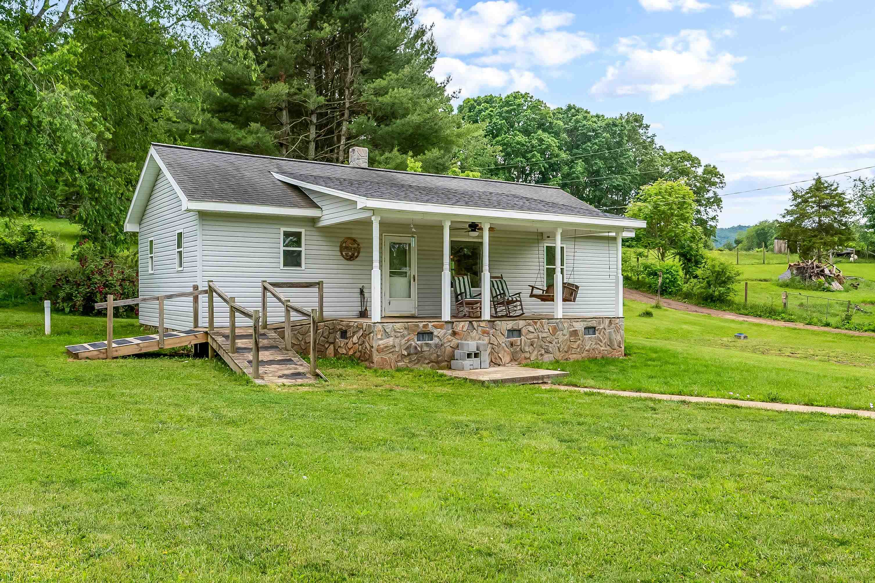 451 Payne Town Road Max Meadows VA 24360