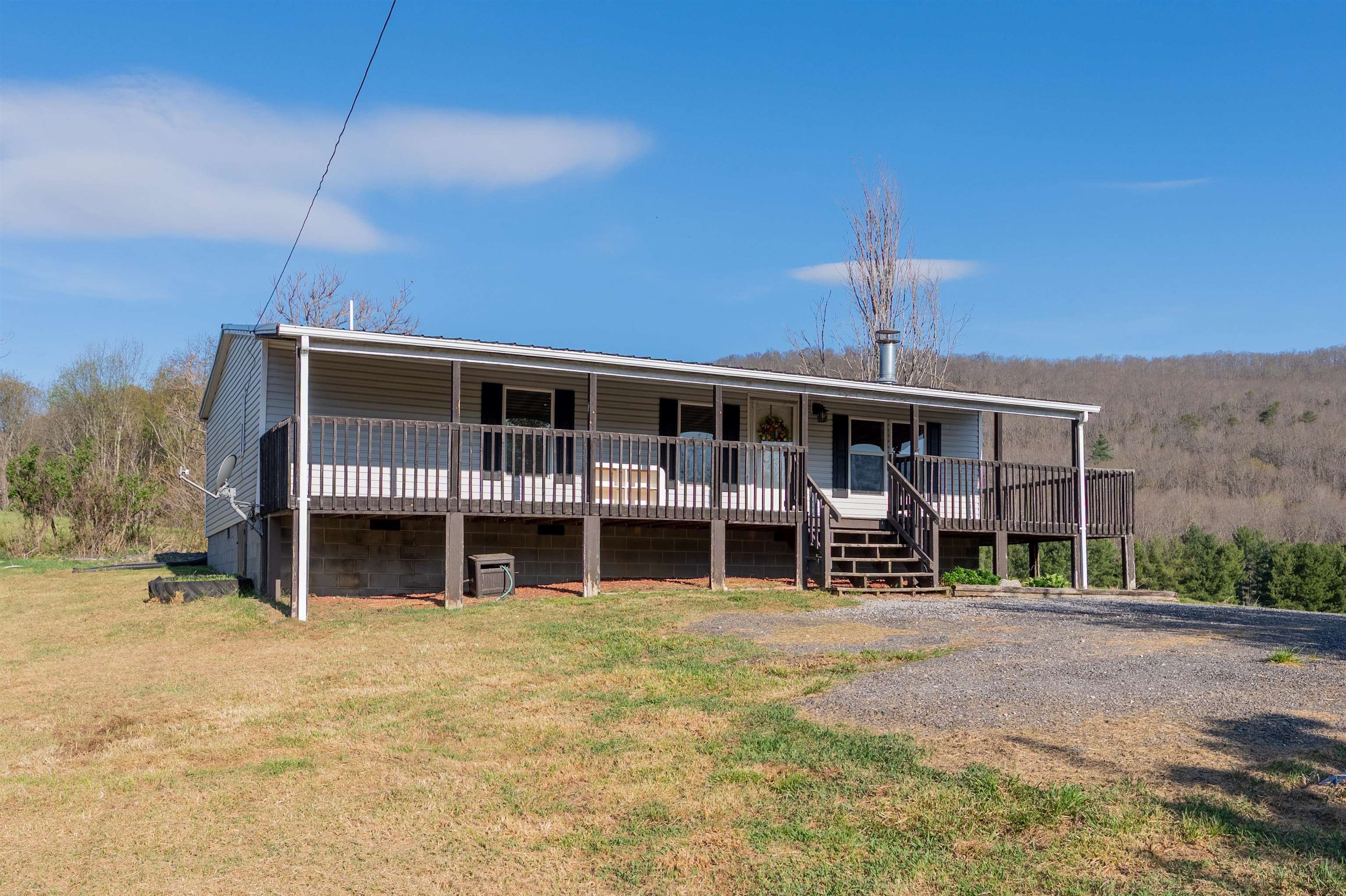 5877 Cumberland Gap Road Newport VA 24128