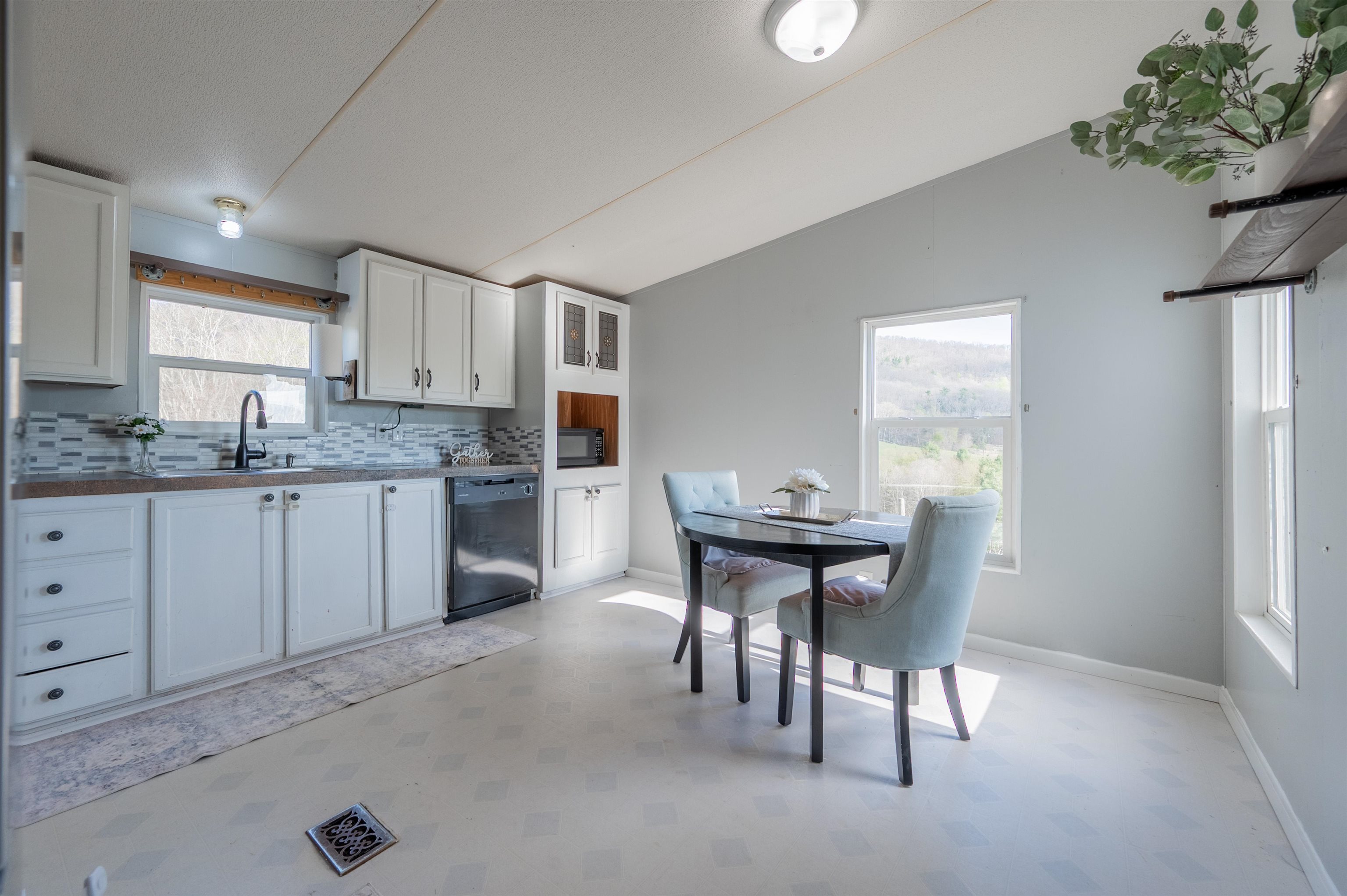 5877 Cumberland Gap Road Newport VA 24128