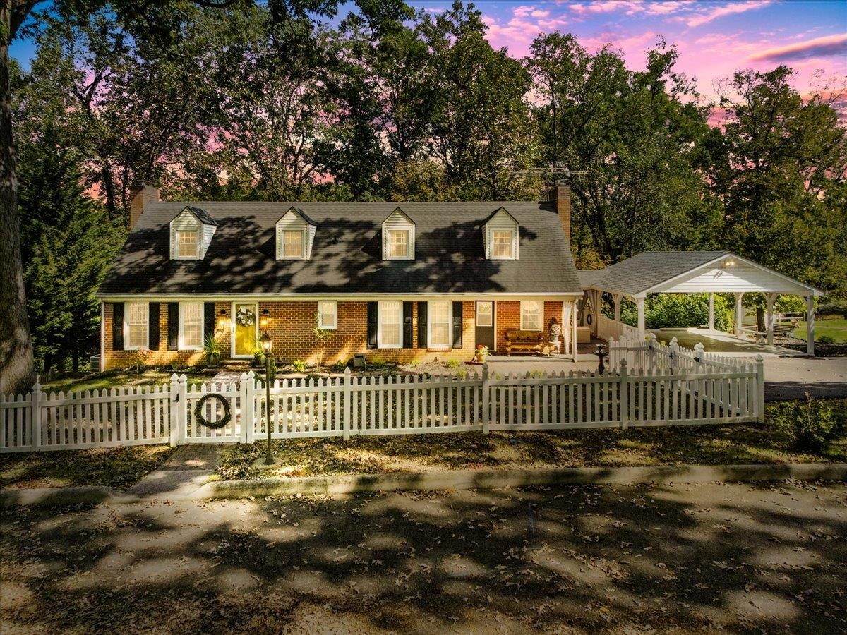 406 Overlook Lane Radford VA 24141