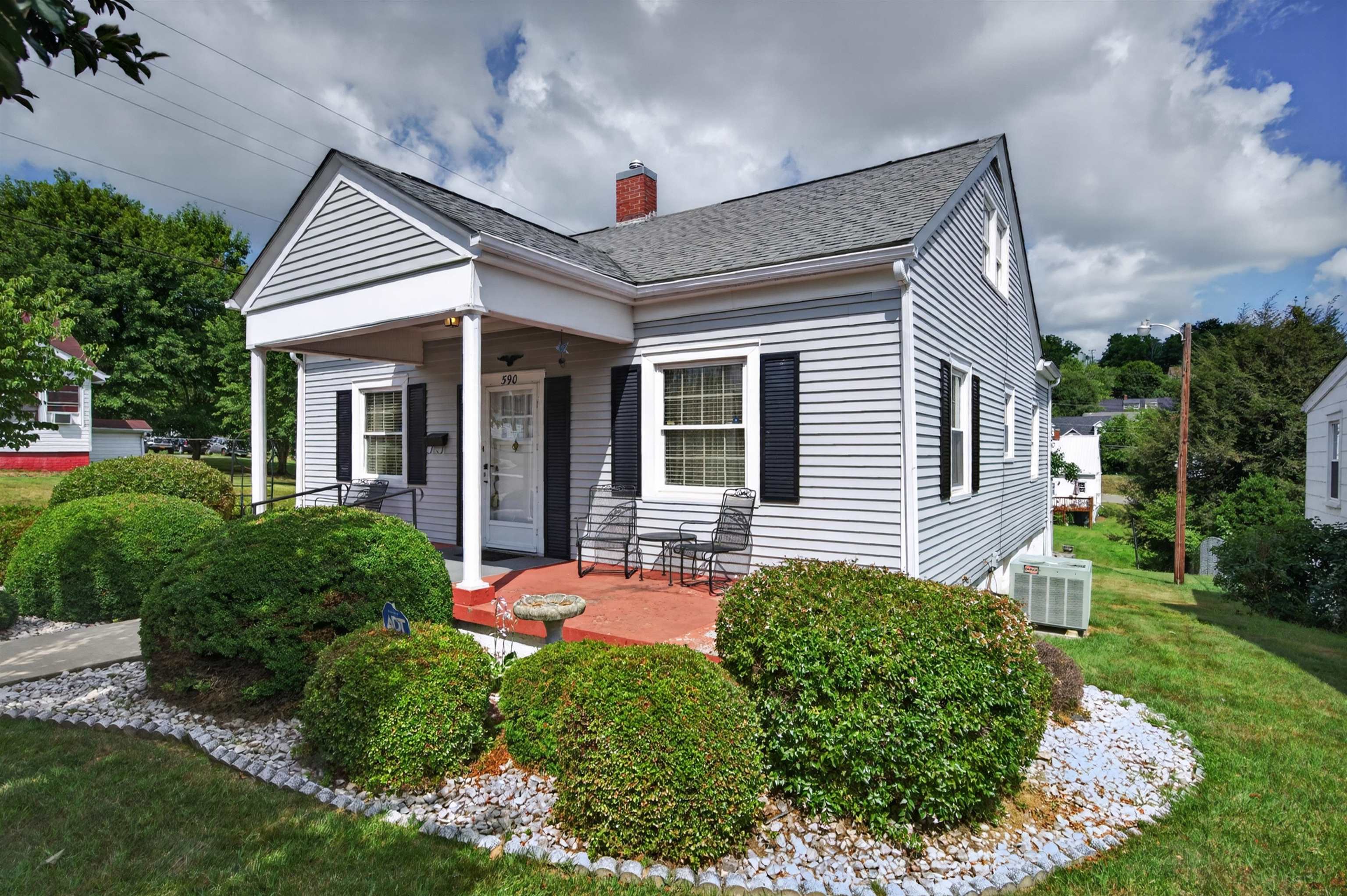 590 W North Street Wytheville VA 24382