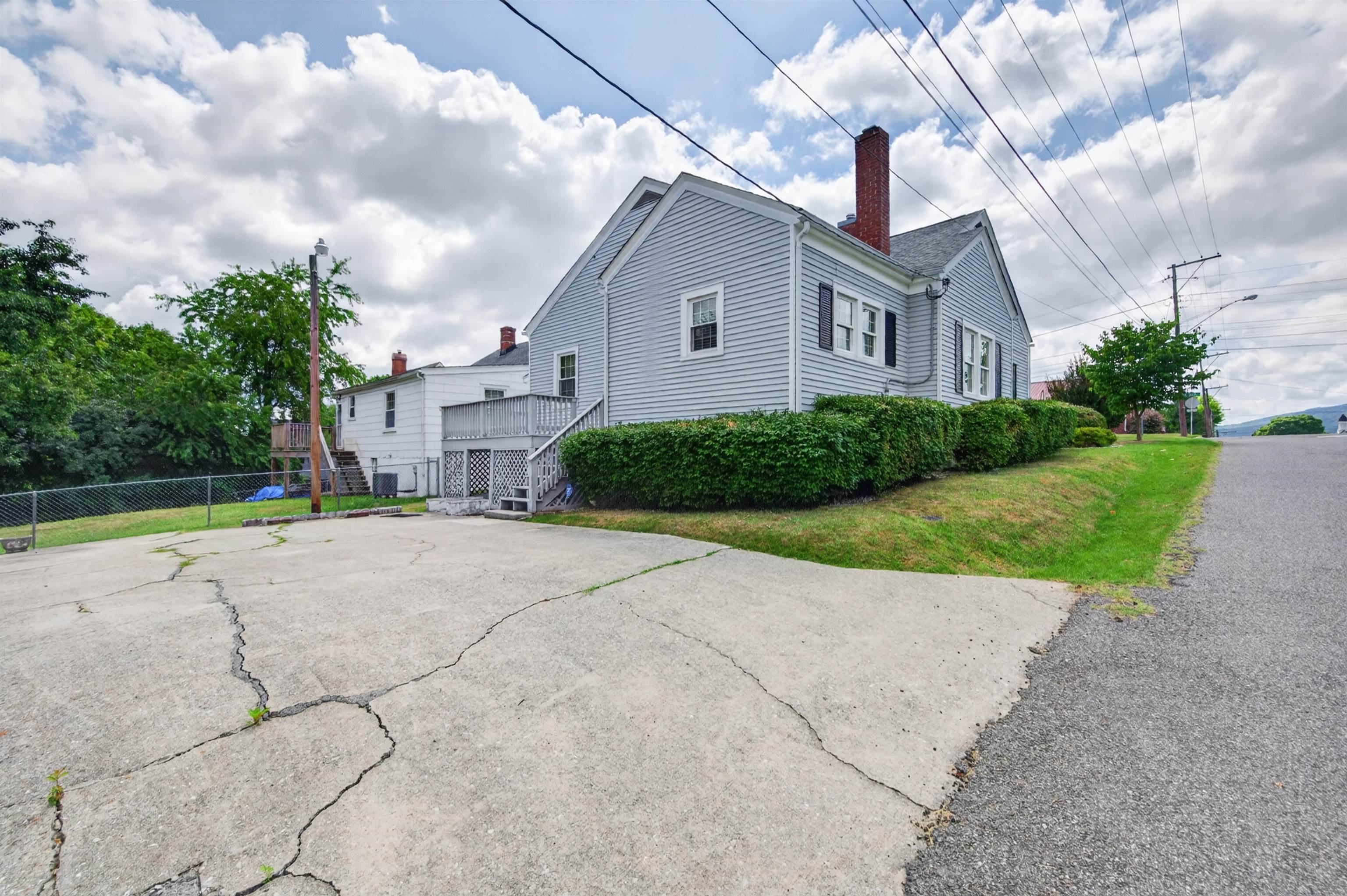 590 W North Street Wytheville VA 24382