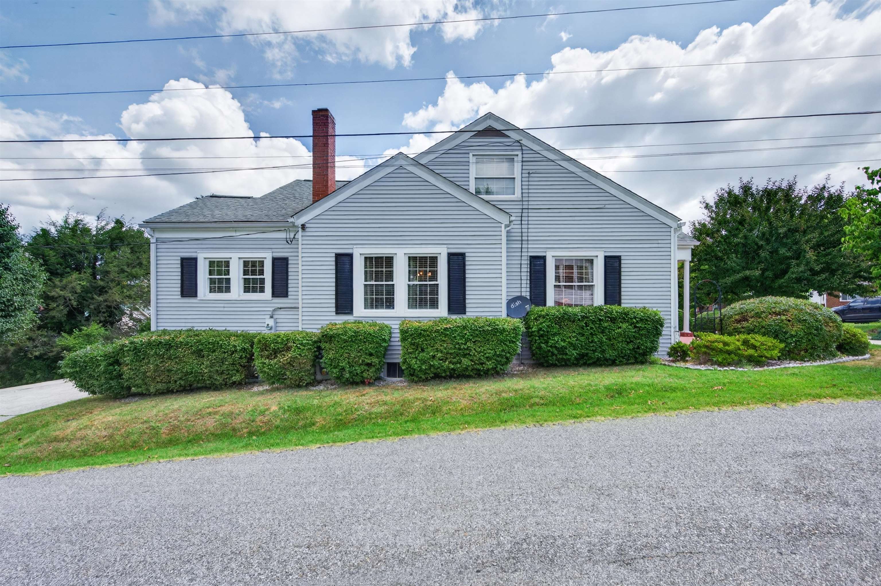 590 W North Street Wytheville VA 24382