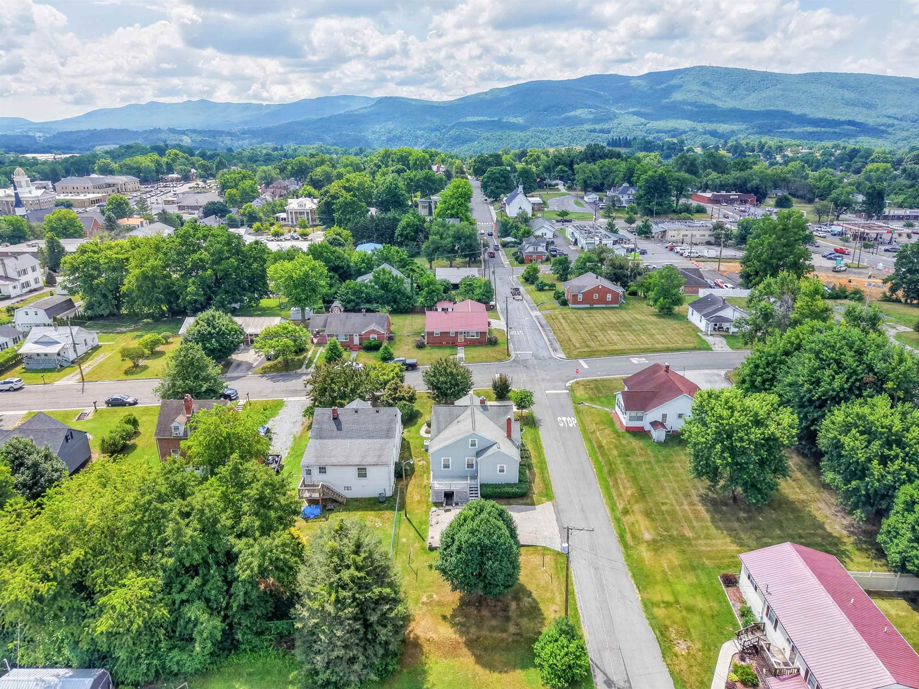 590 W North Street Wytheville VA 24382