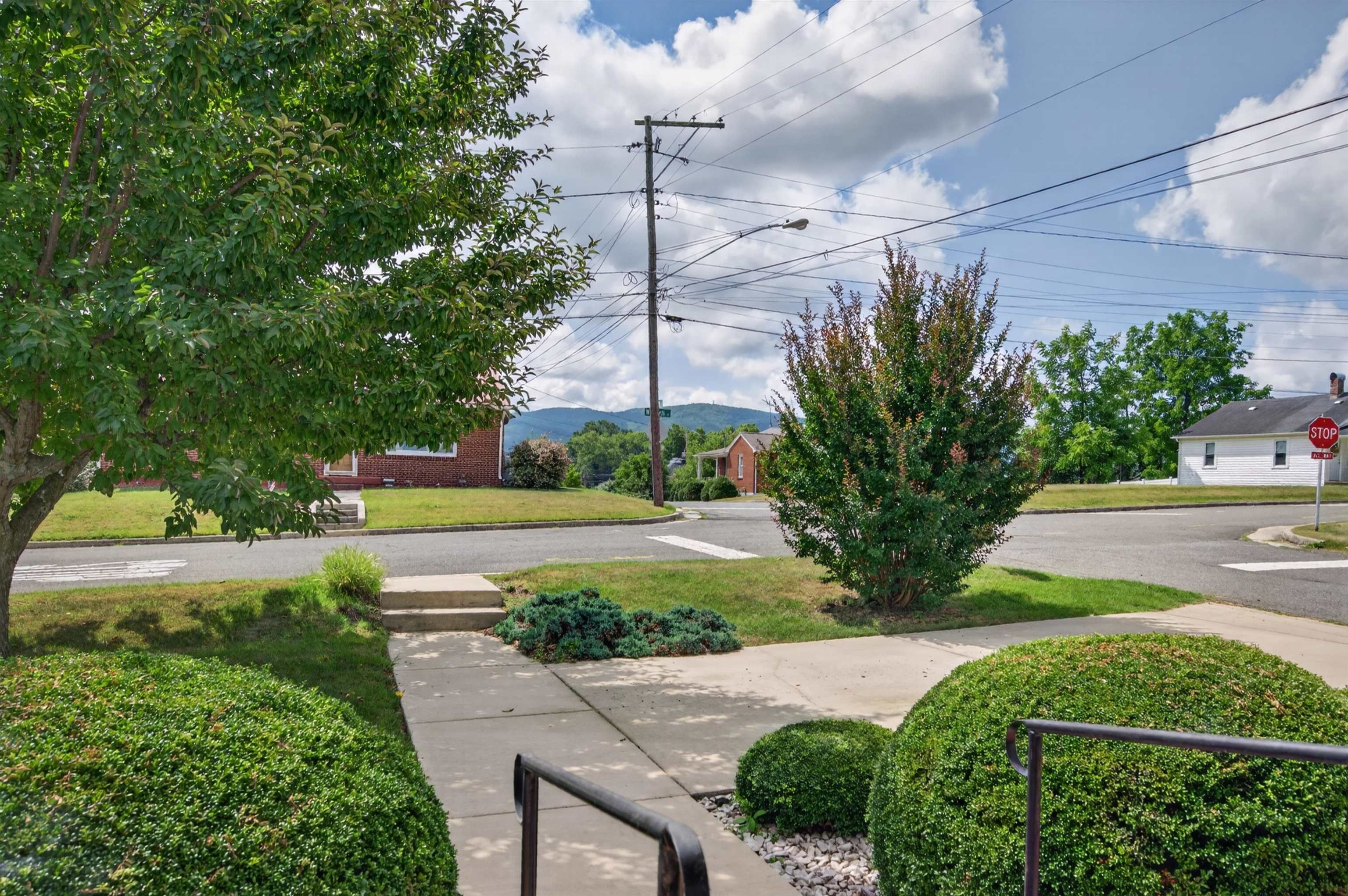590 W North Street Wytheville VA 24382
