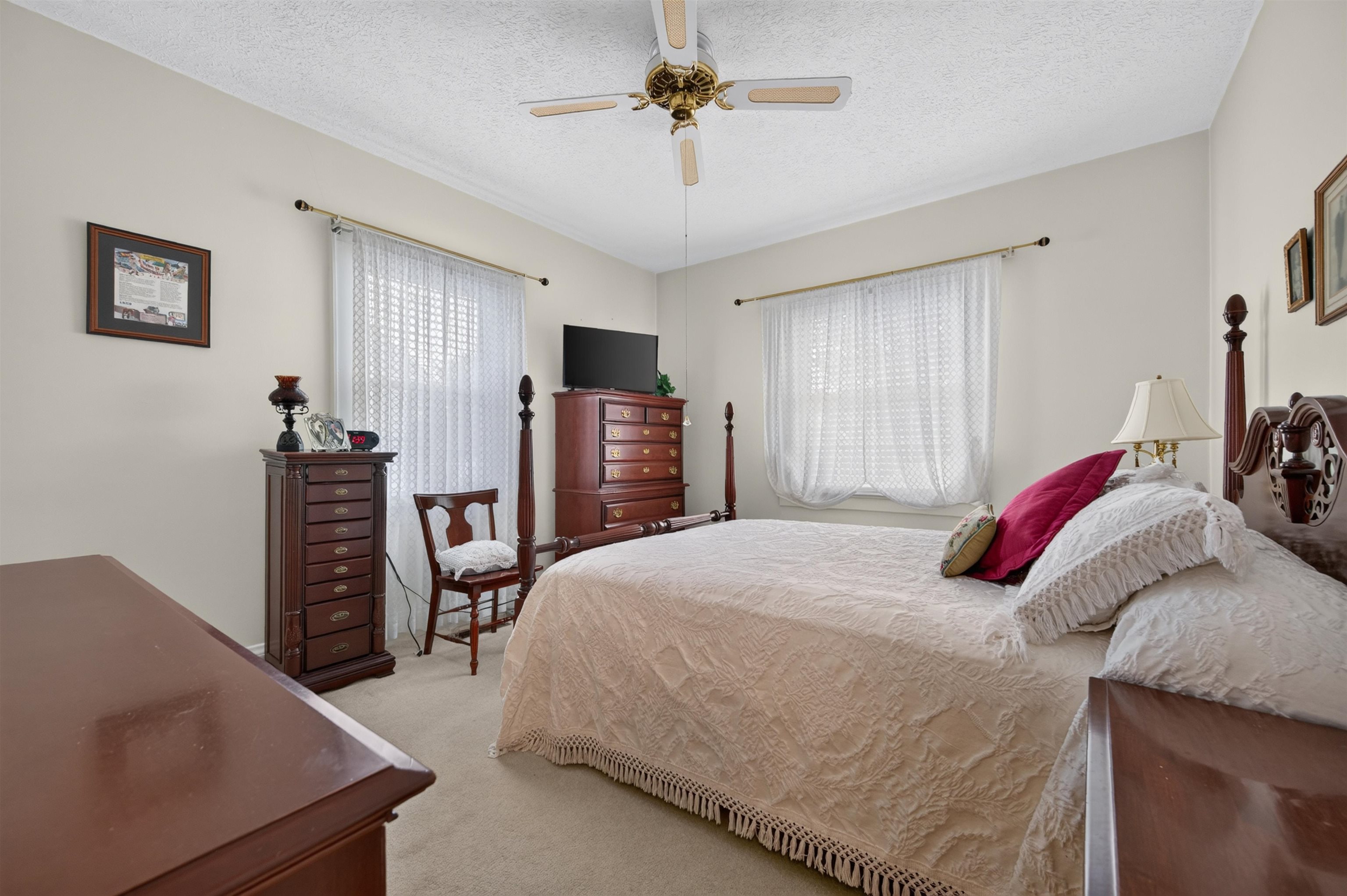 590 W North Street Wytheville VA 24382