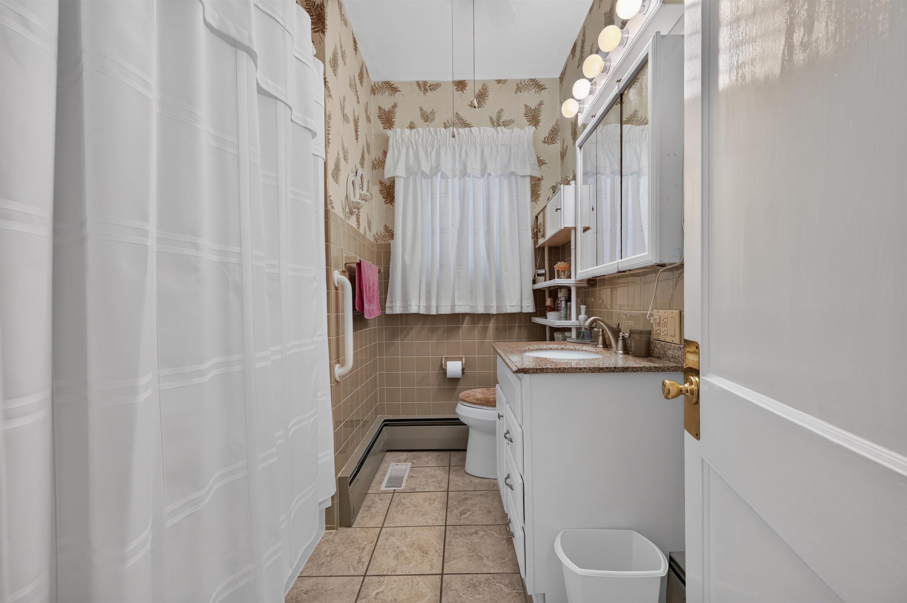590 W North Street Wytheville VA 24382