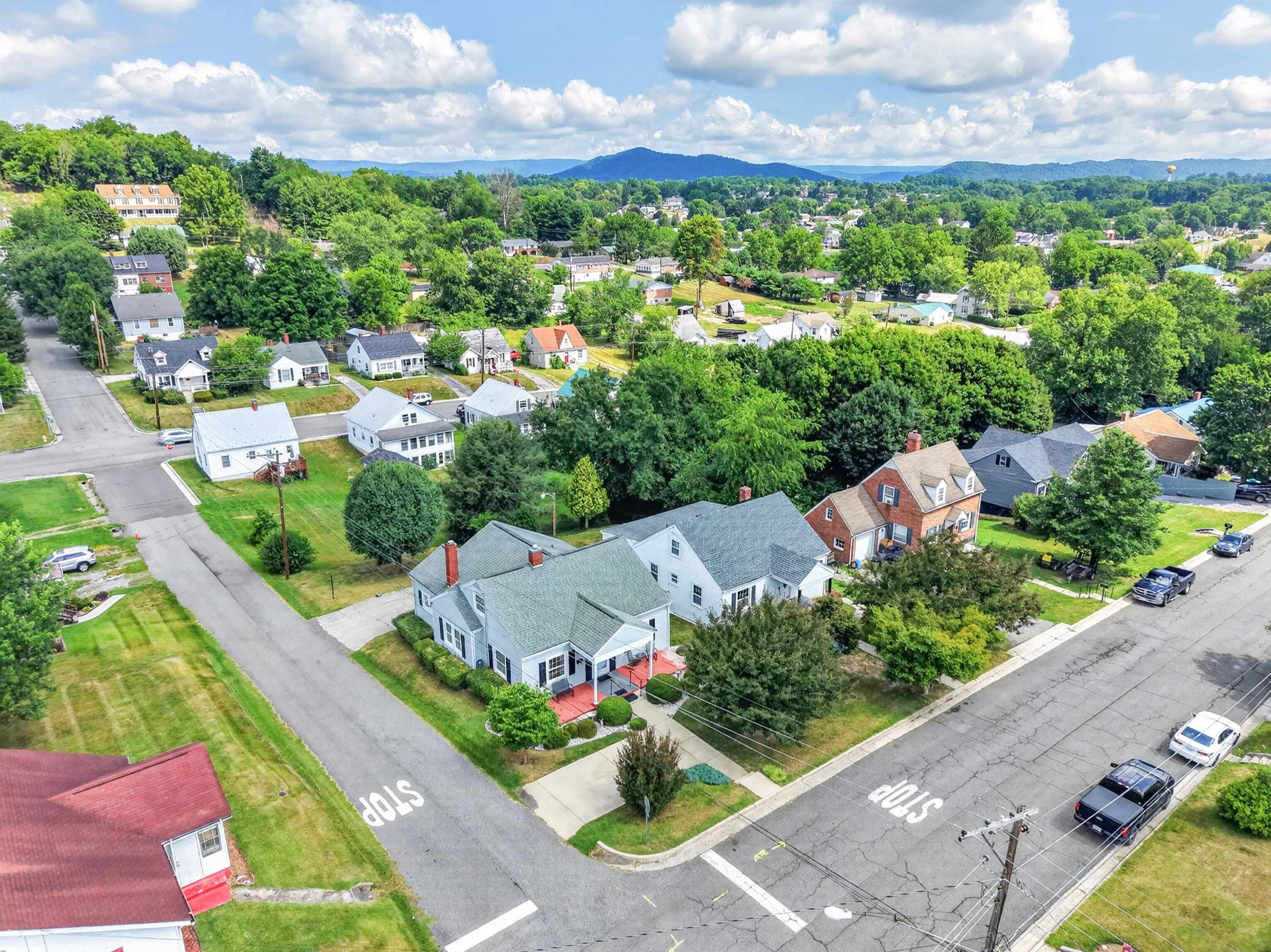 590 W North Street Wytheville VA 24382
