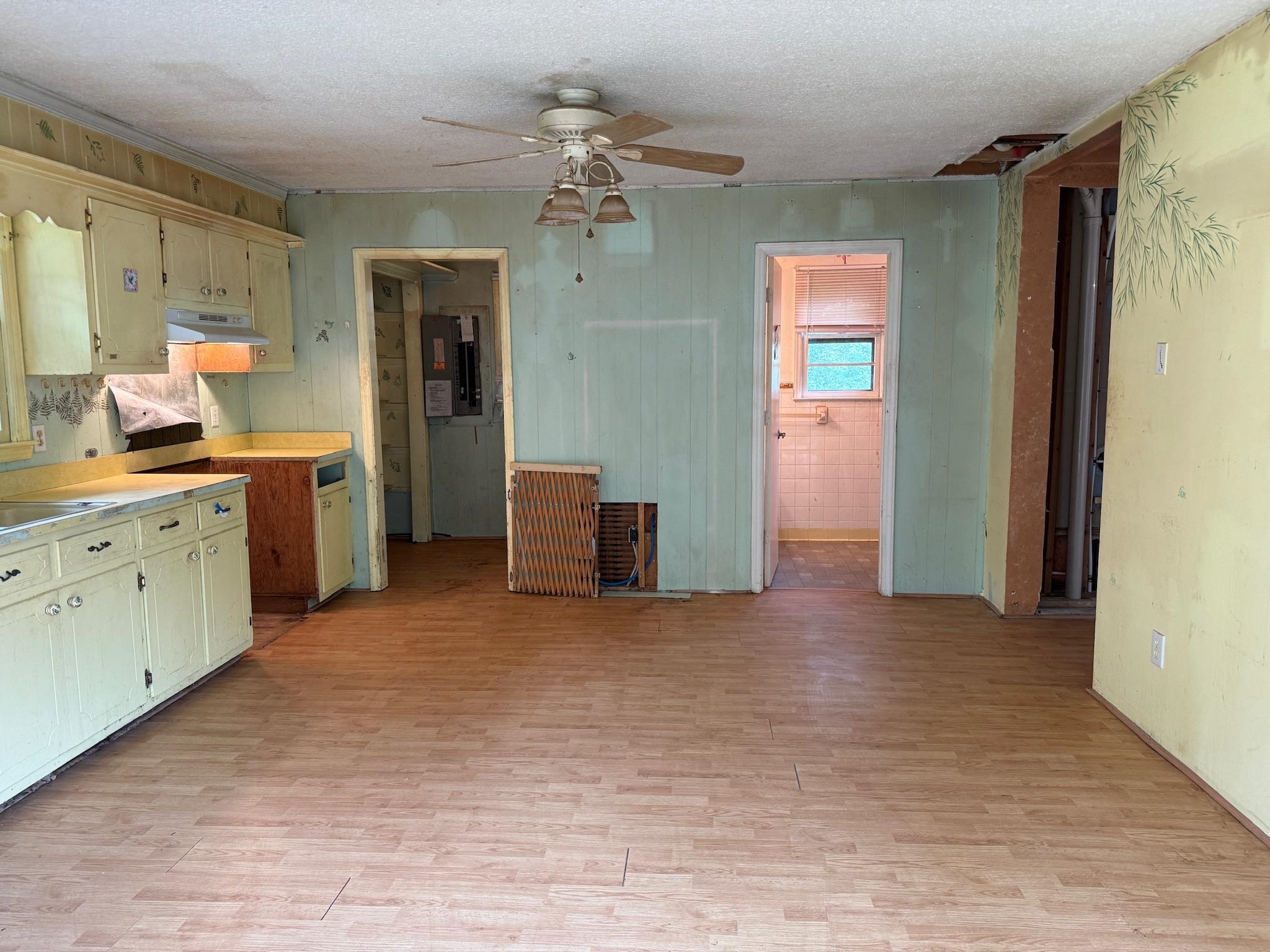 2098 Shady Grove Road Indian Valley VA 24105