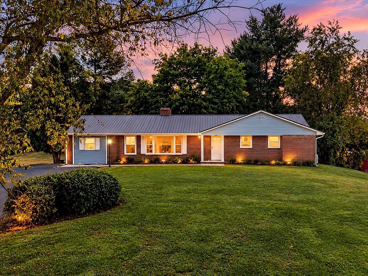 110 Rosehill Drive Christiansburg VA 24073