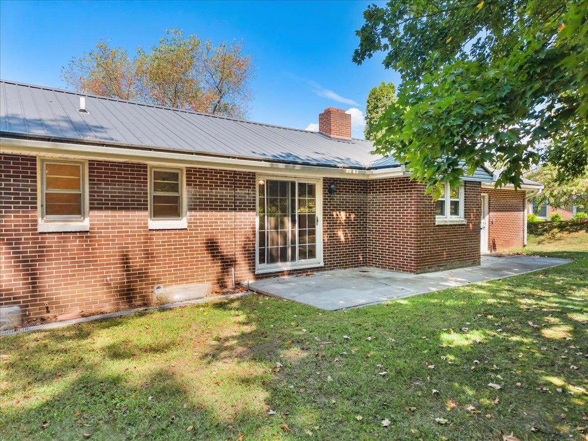 110 Rosehill Drive Christiansburg VA 24073