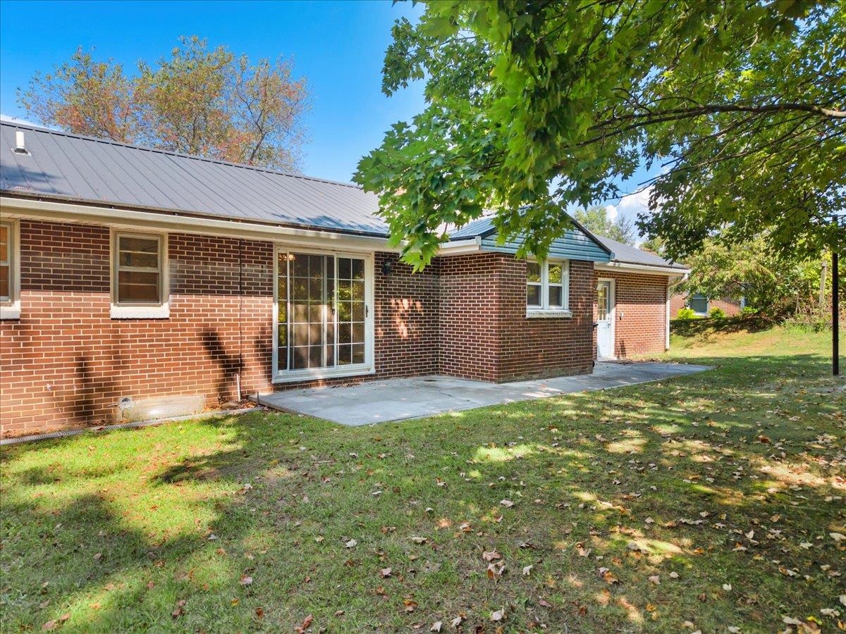 110 Rosehill Drive Christiansburg VA 24073