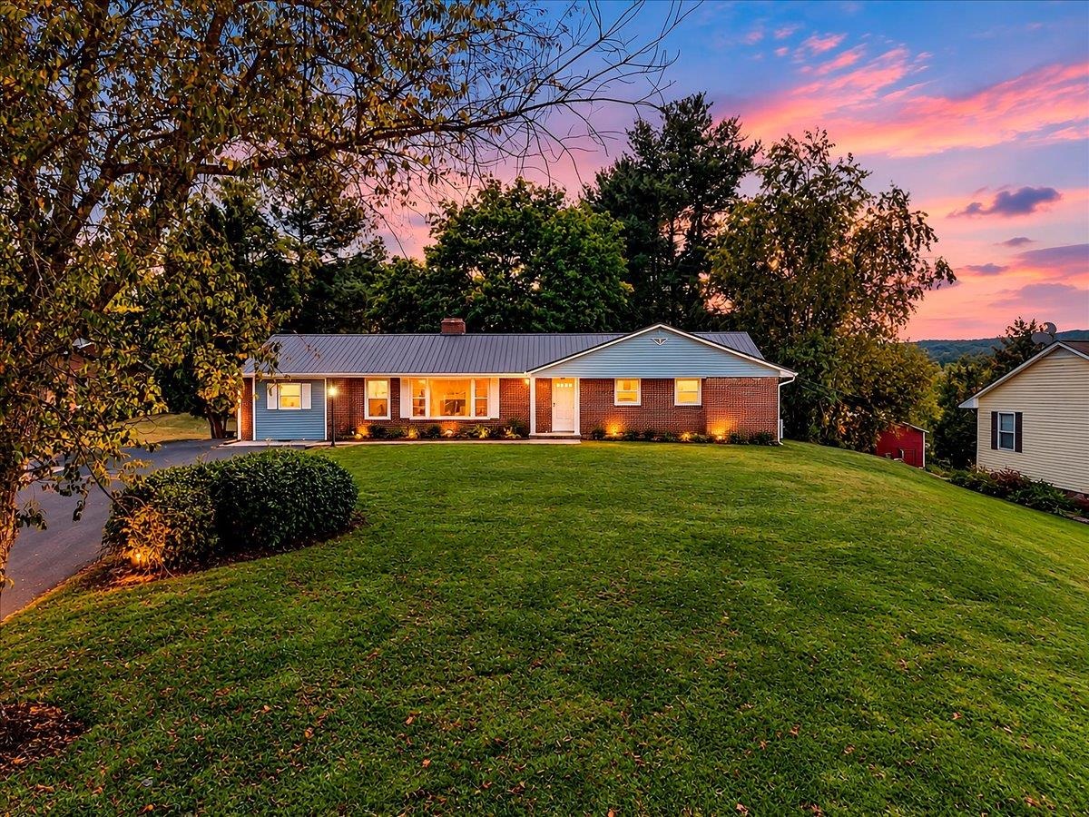110 Rosehill Drive Christiansburg VA 24073