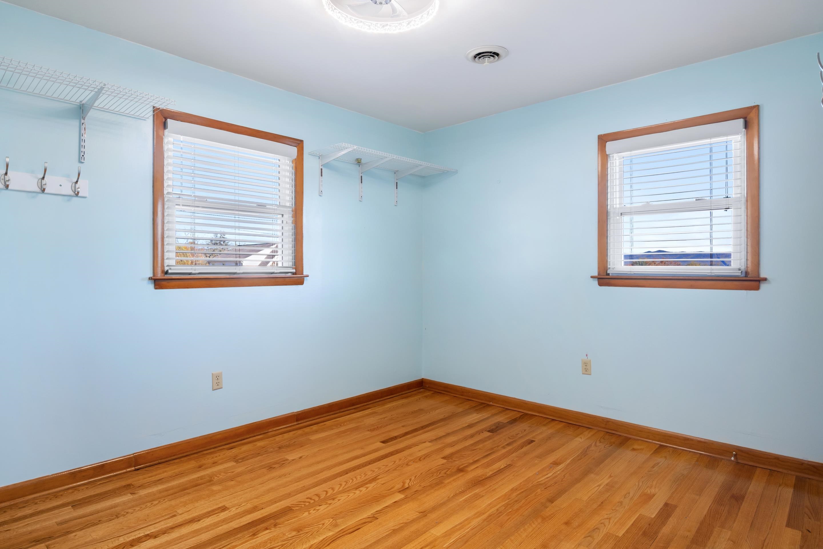 945 N 5th Street Wytheville VA 24382