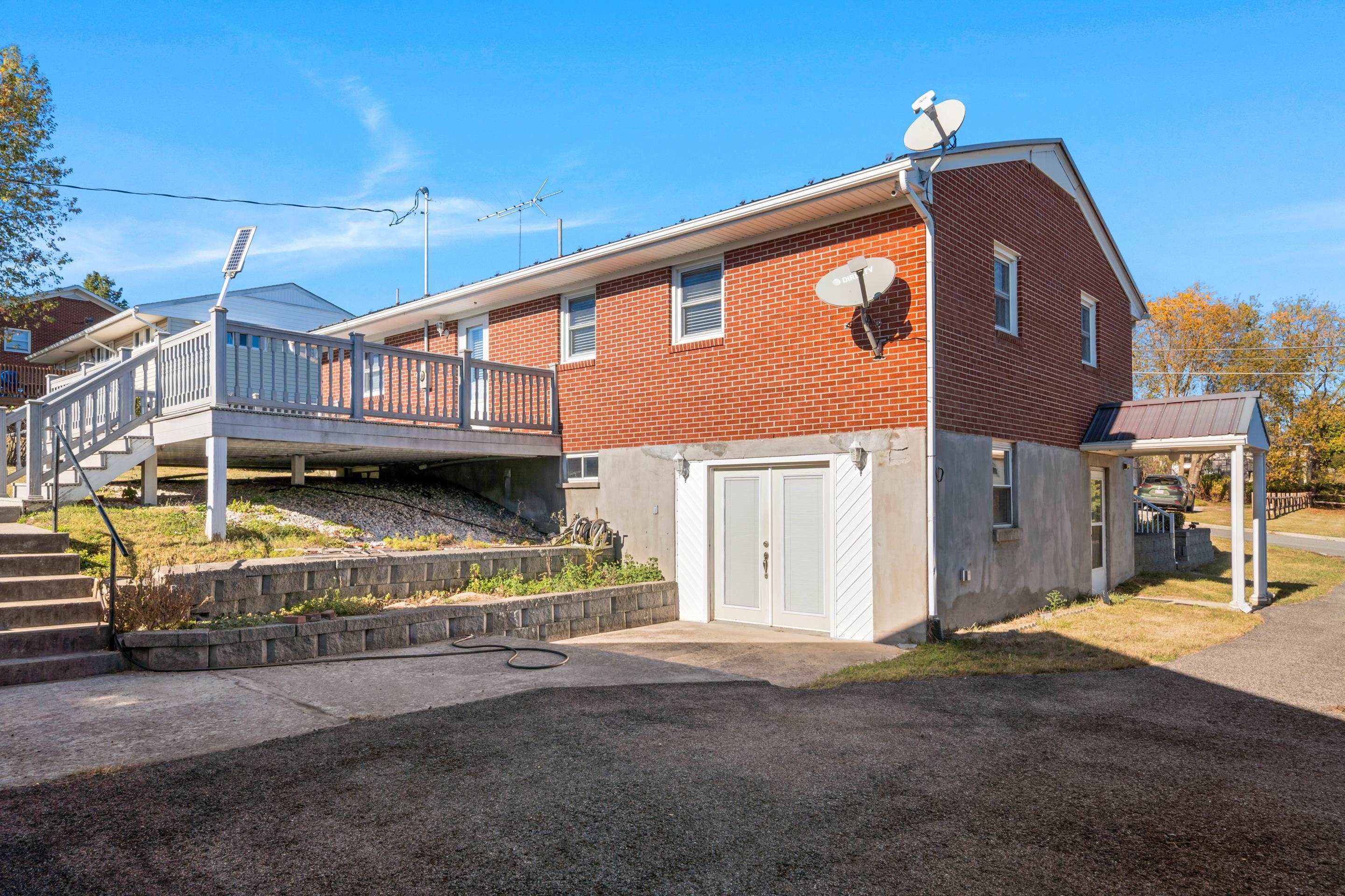 945 N 5th Street Wytheville VA 24382