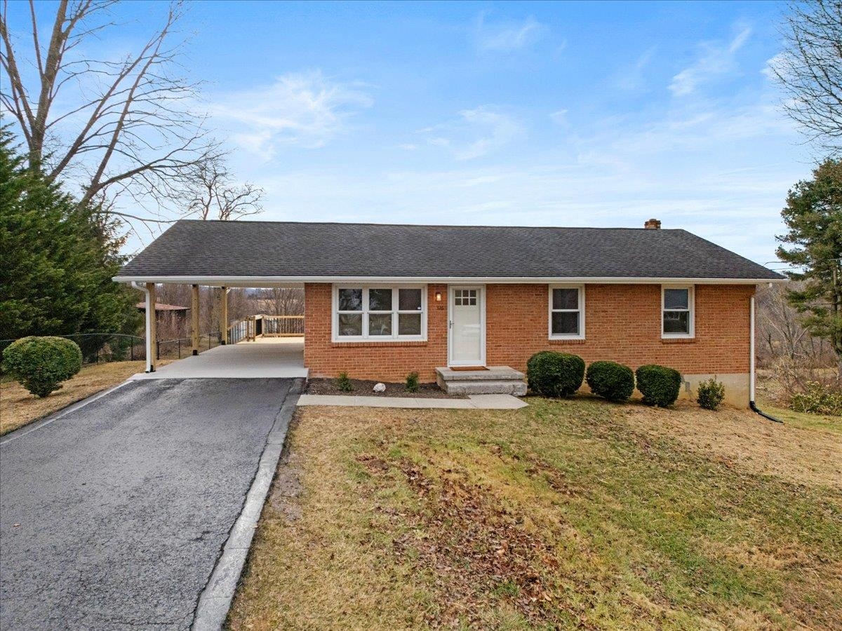 326 Rolling Hills Drive Christiansburg VA 24073