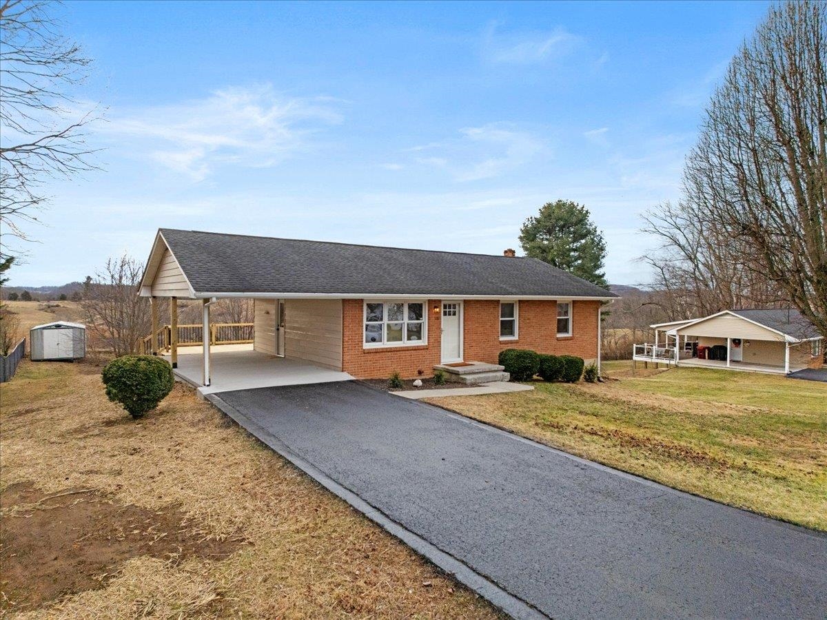 326 Rolling Hills Drive Christiansburg VA 24073