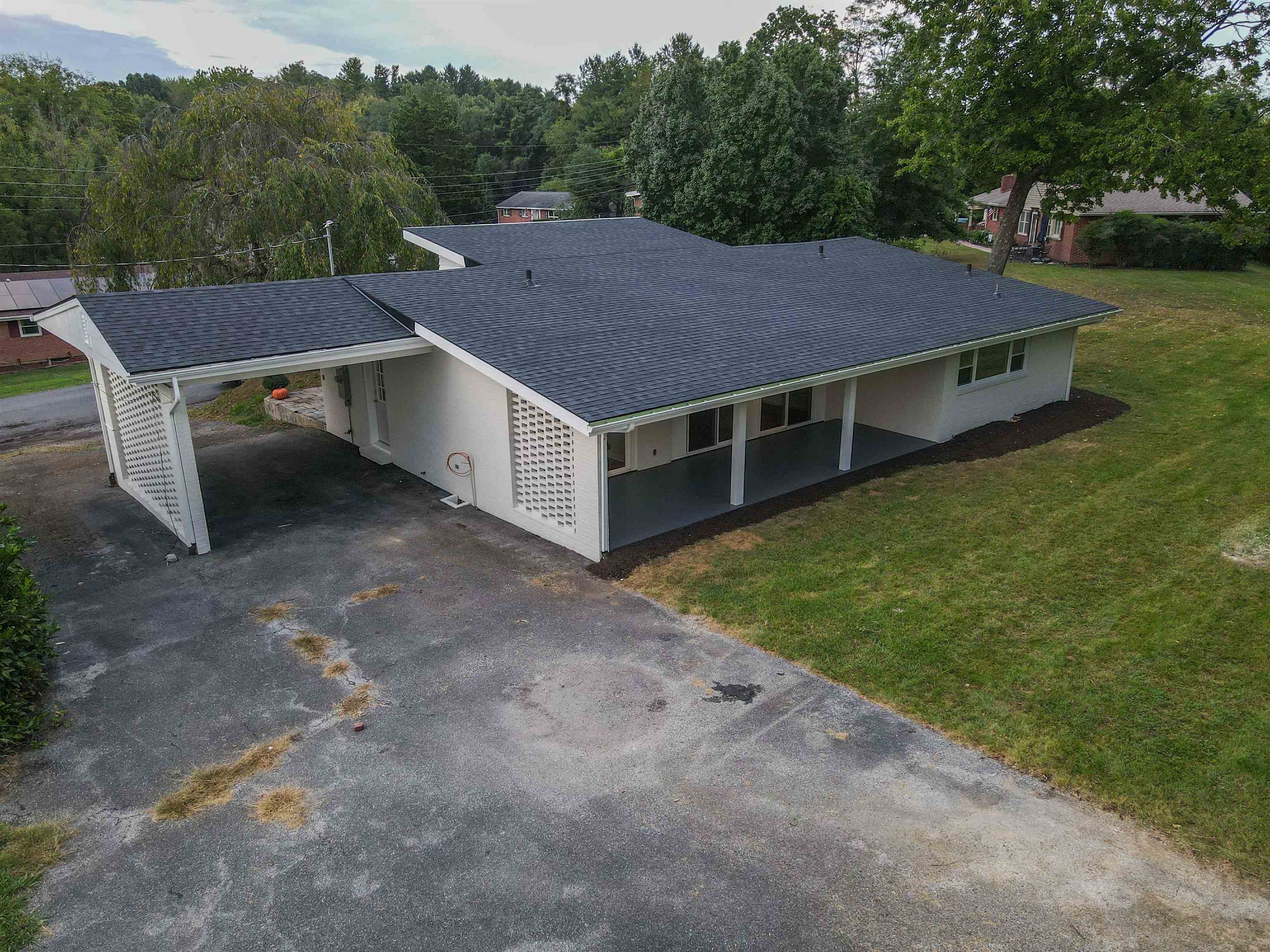 610 Cardinal Drive Pulaski VA 24301