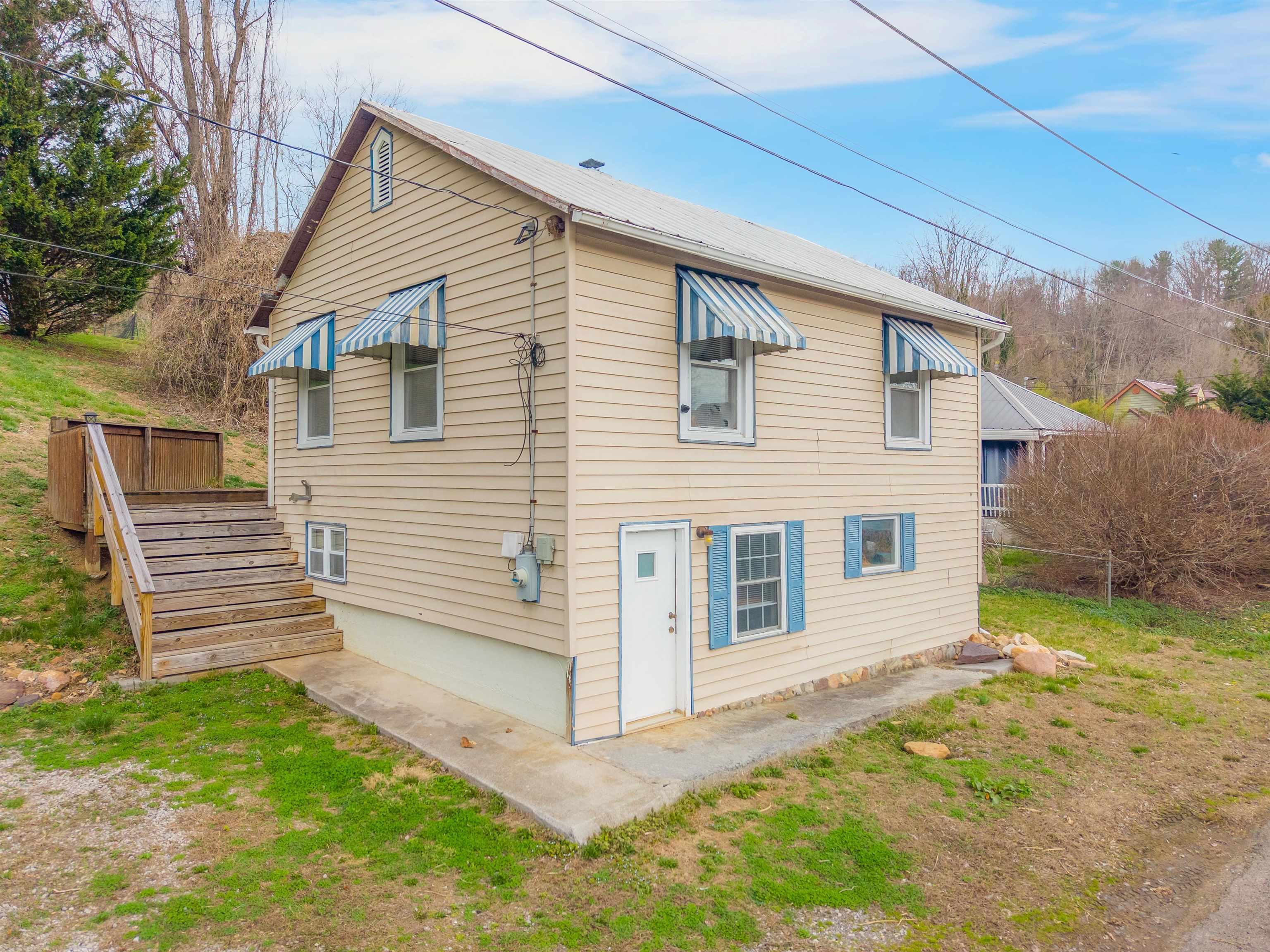 106 Giles Street Pembroke VA 24136