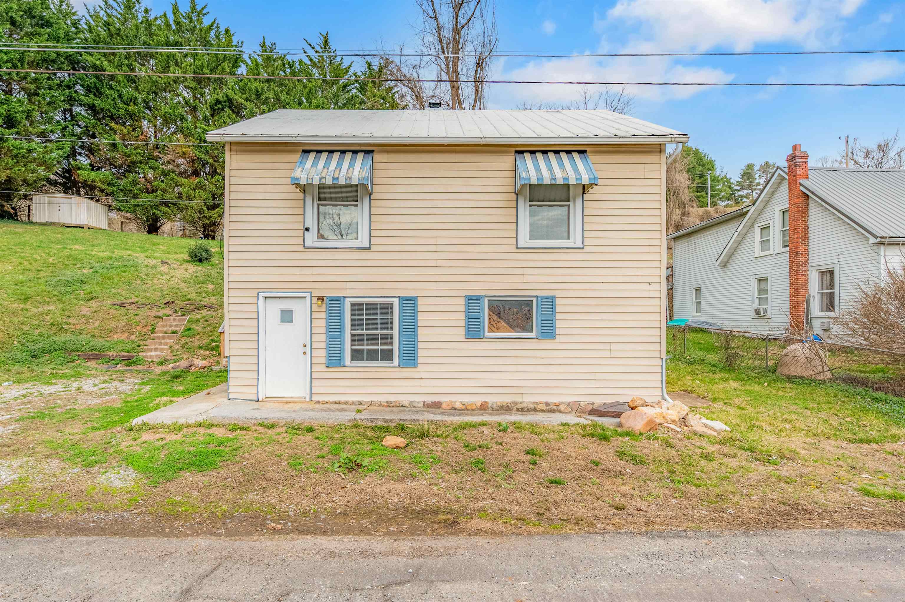 106 Giles Street Pembroke VA 24136