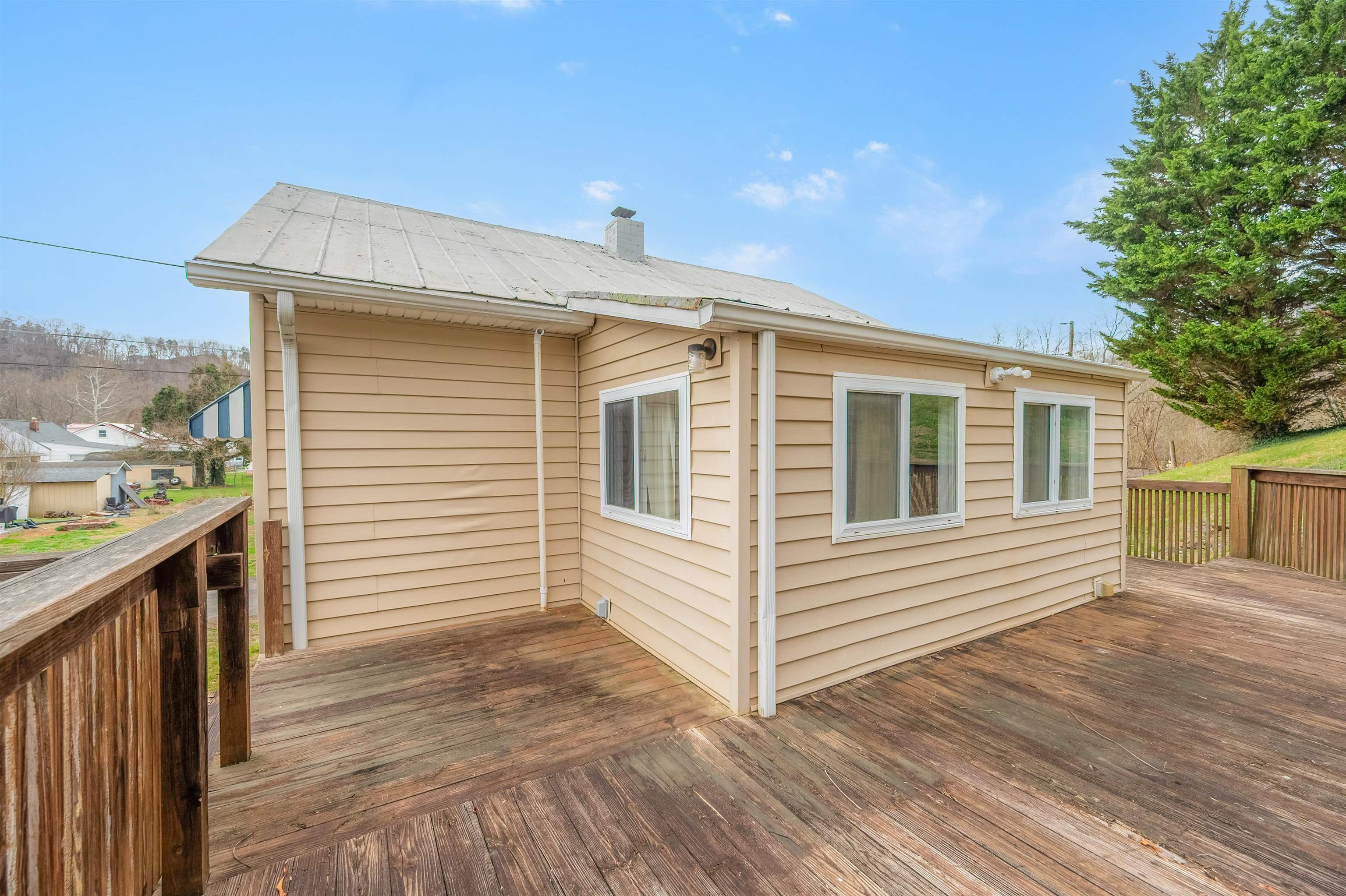 106 Giles Street Pembroke VA 24136